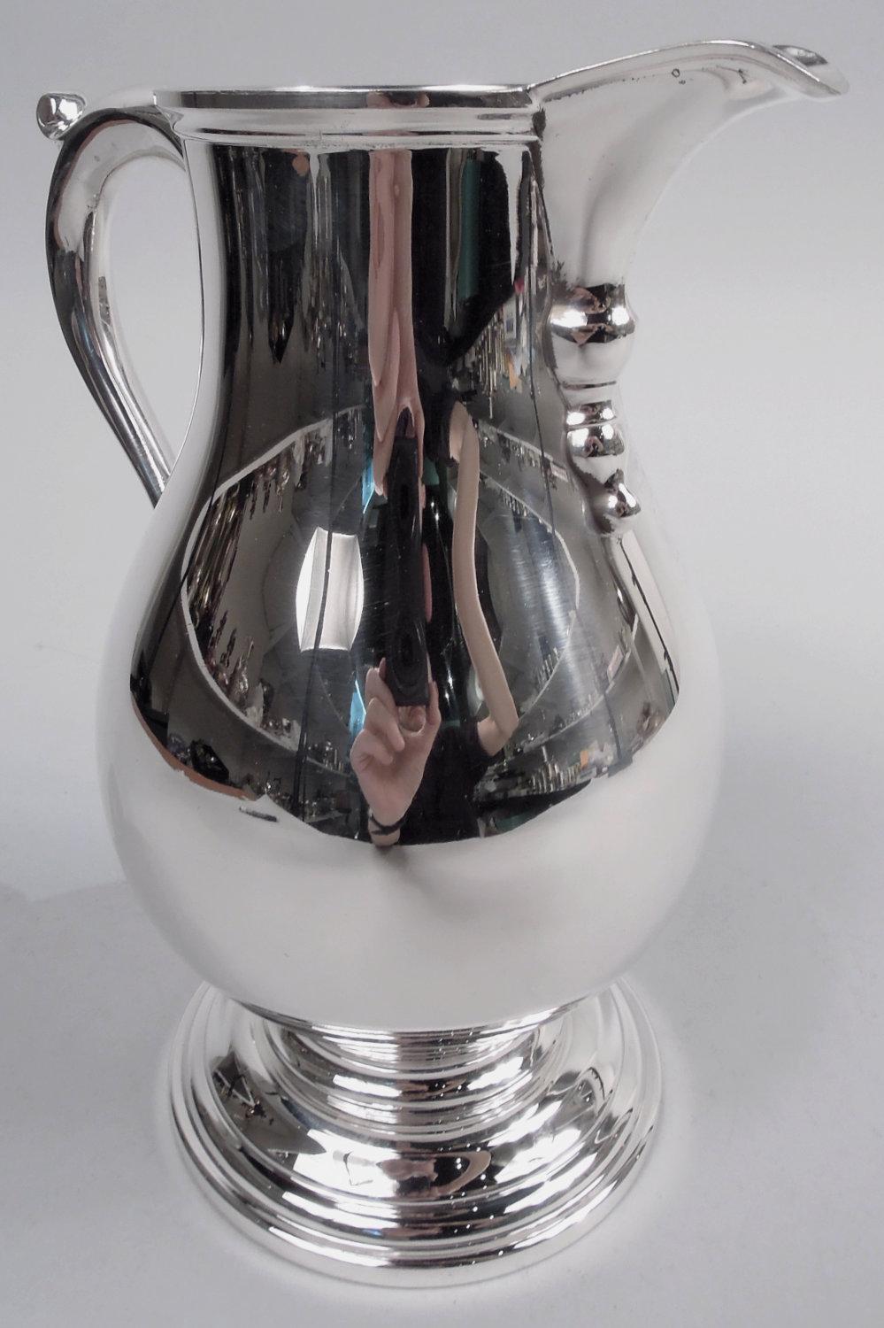 Coloniale americano Brocca d'acqua in argento Tiffany in stile coloniale americano in vendita