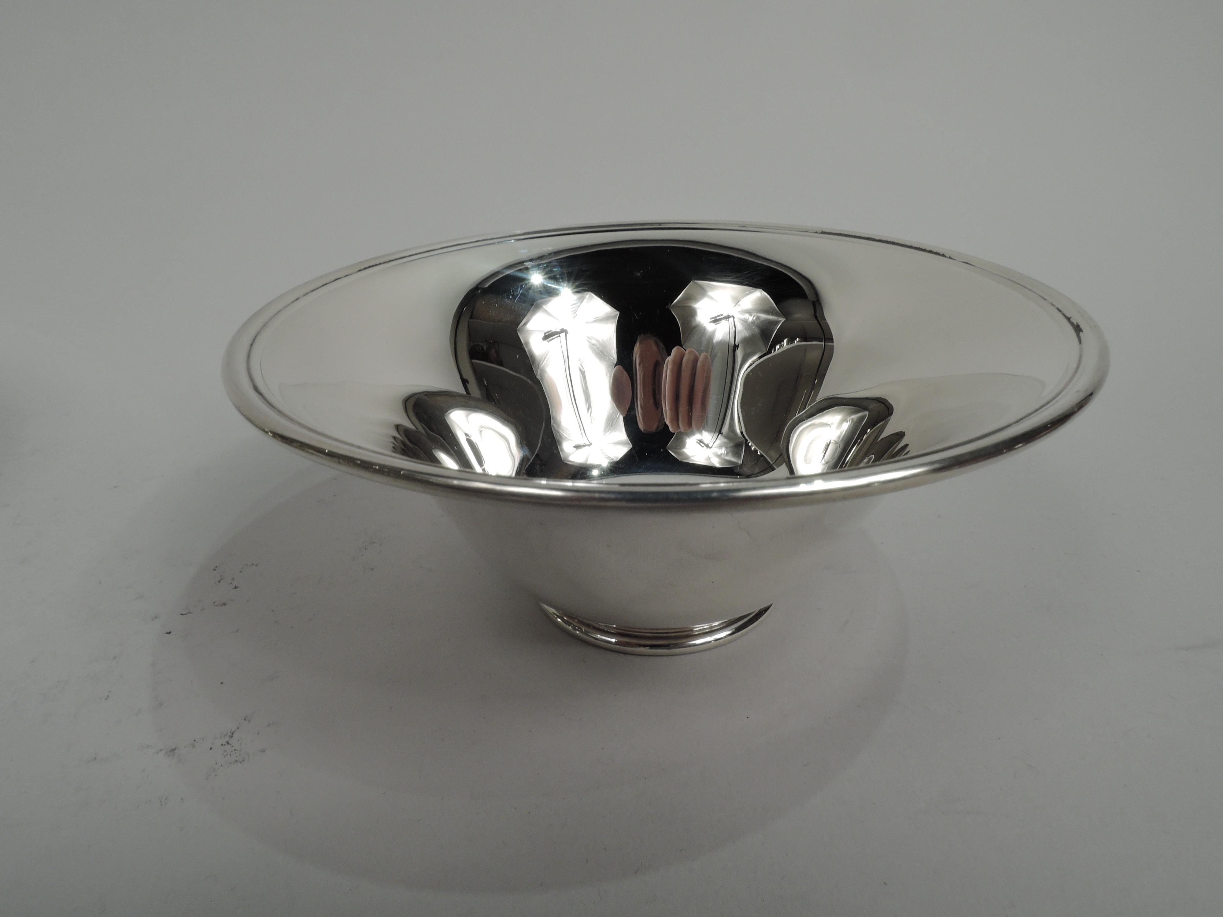 20th Century Tiffany & Co. American Modern Dessert Set for 12 with Bowls and Plates