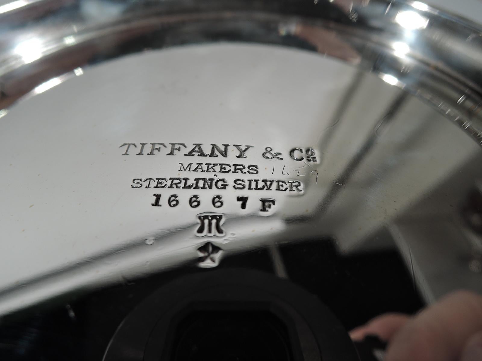 Tiffany American Modern Sterling Silver Bowl In Excellent Condition For Sale In New York, NY