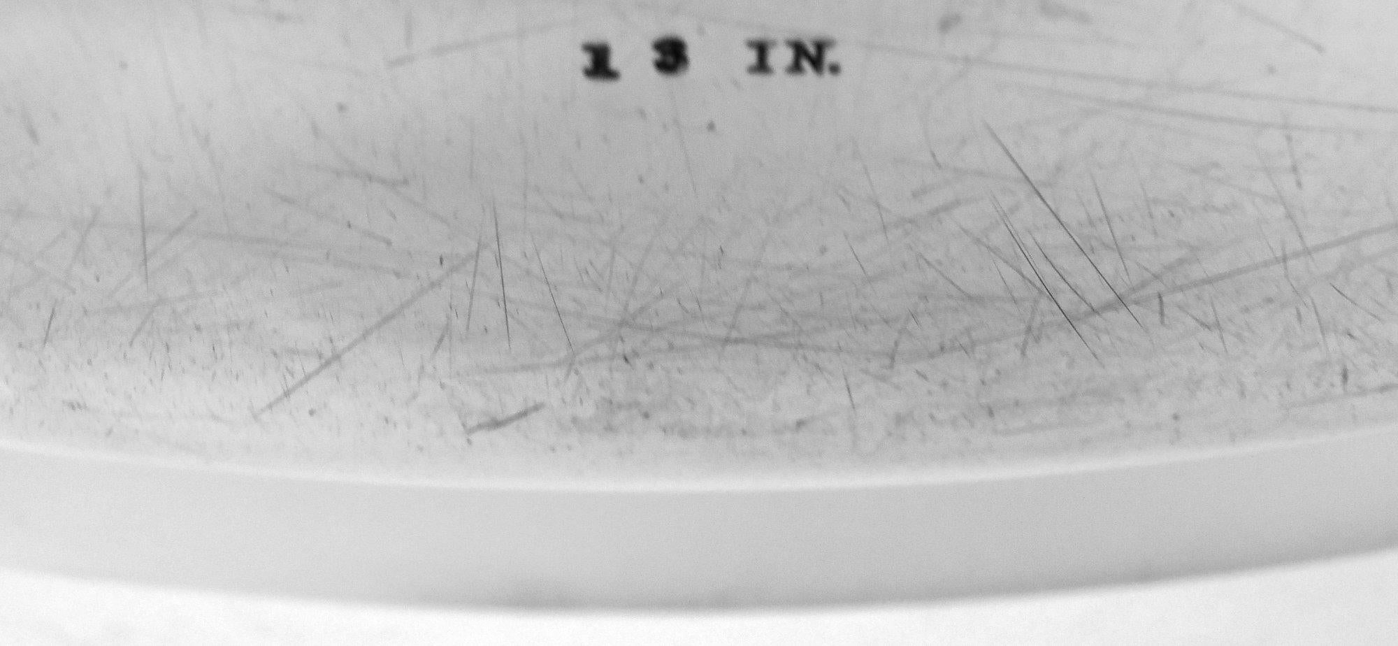 Tiffany American Modern Sterling Silber tief 13-Zoll-Tablett (Mitte des 20. Jahrhunderts) im Angebot