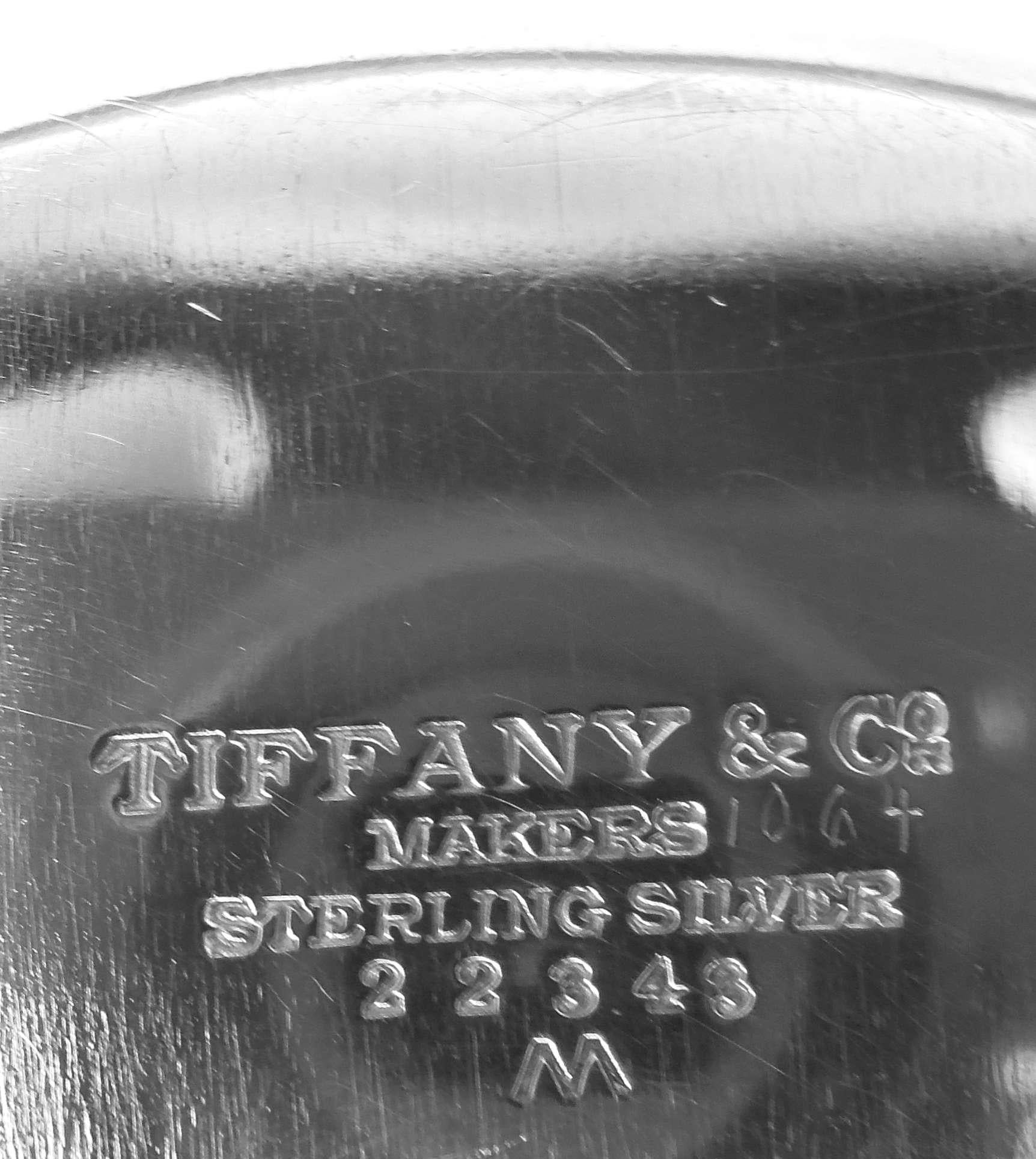 Amerikanischer moderner Sterlingsilber-Wasserkrug von Tiffany 4