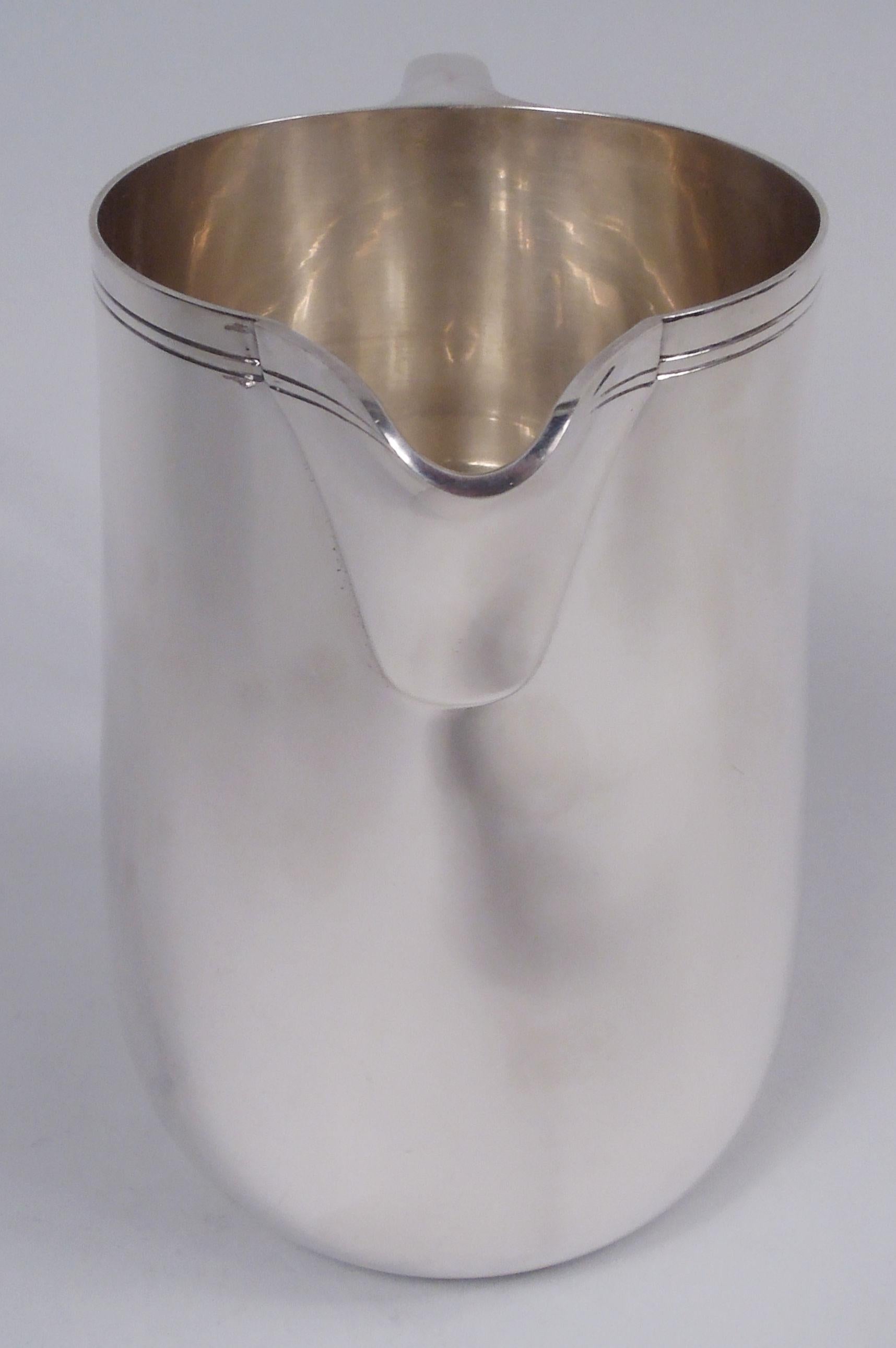 Amerikanischer moderner Sterlingsilber-Wasserkrug von Tiffany (Moderne)