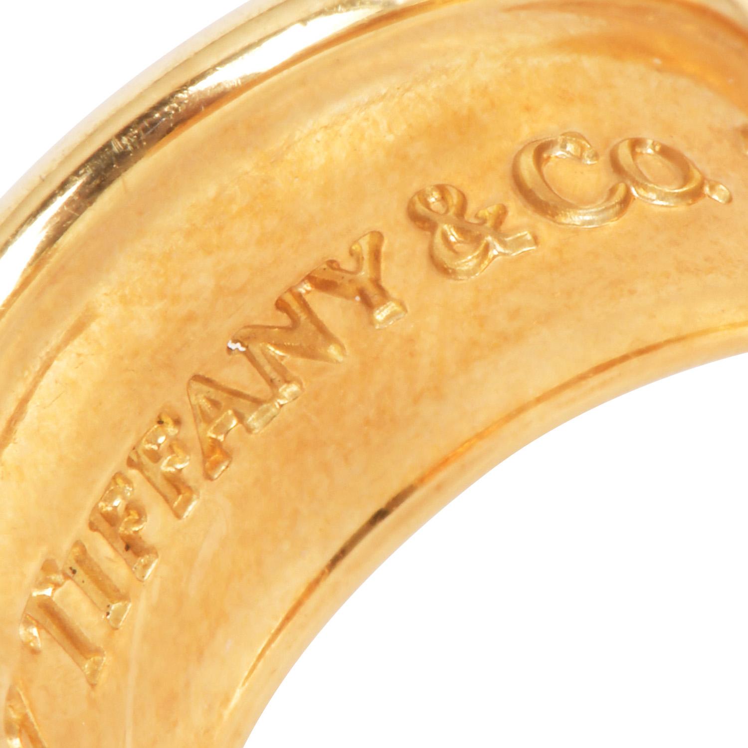 Pendientes de aro de oro amarillo de 18 quilates de la colección Tiffany & Co. 1837 en venta 3