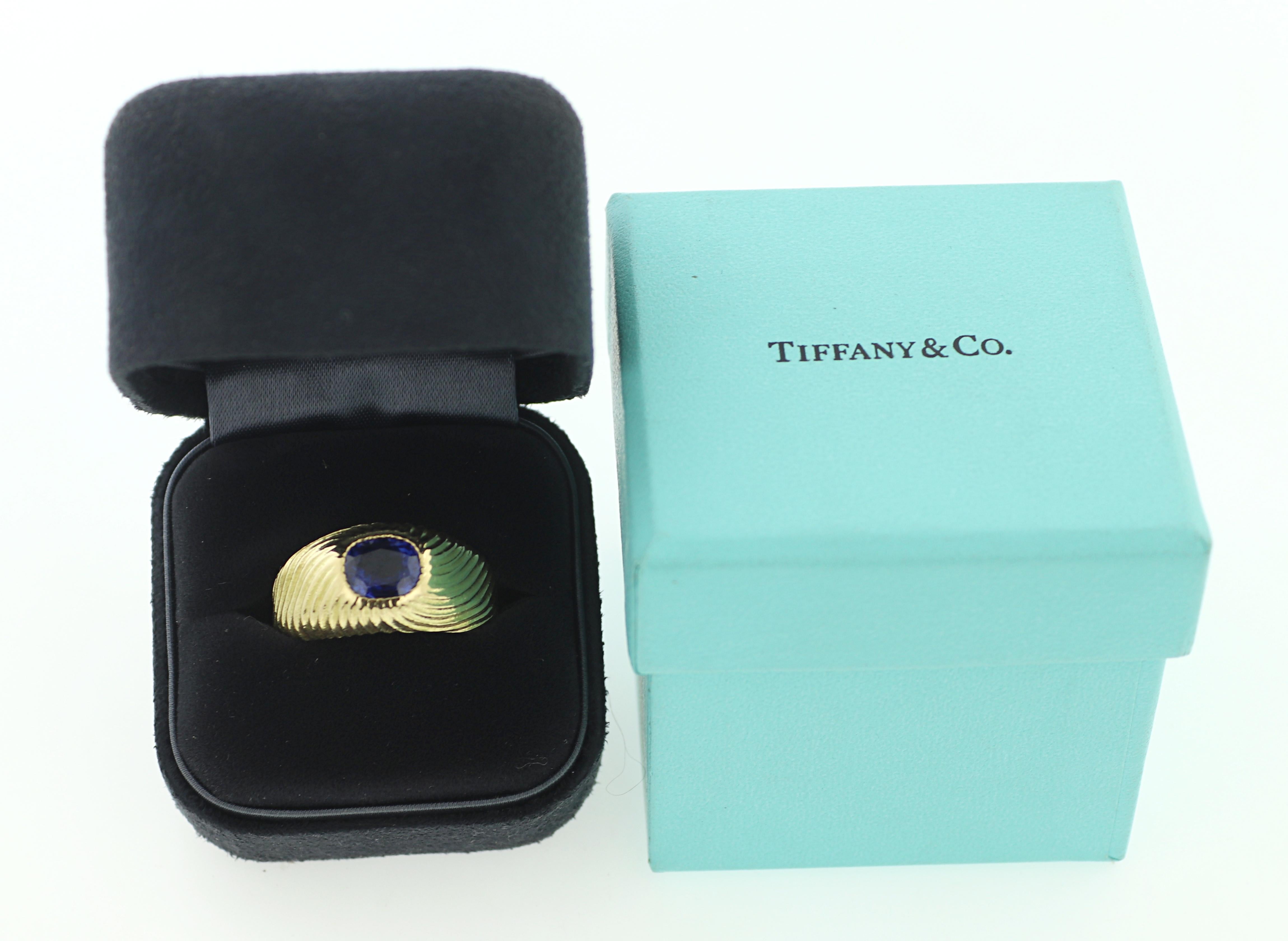 Artisan Tiffany & Co. Schlumberger GIA Certified Sri Lankan Oval Blue Sapphire, 18k For Sale