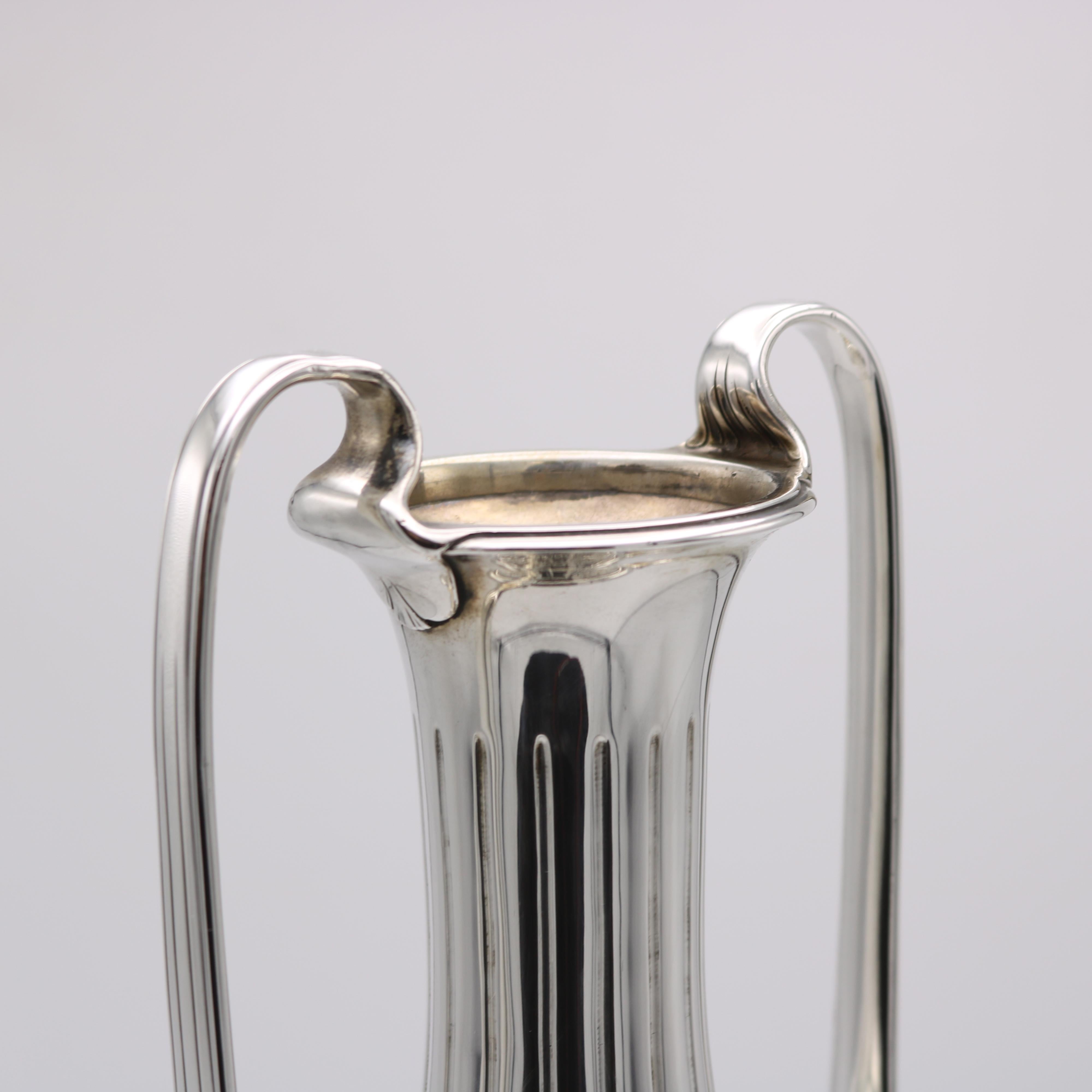 Edoardiano Vaso Tiffany Amphora Sterling Silver USA, 1907 in vendita