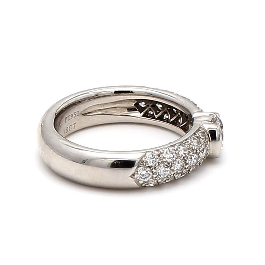 Anillo de compromiso de platino con diamantes H-VVS2 de 0,48 quilates Tiffany and Co. en Bueno estado para la venta en New York, NY