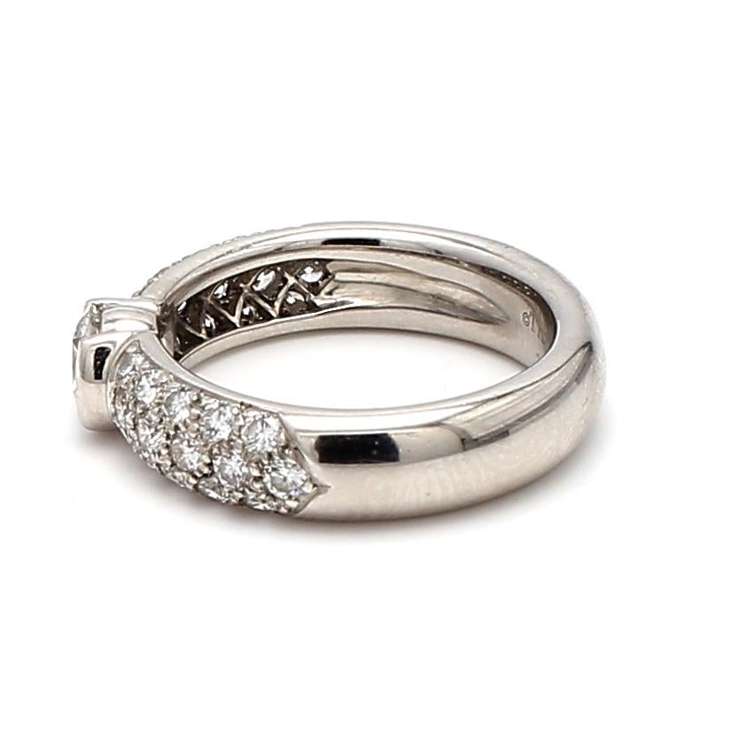 Anillo de compromiso de platino con diamantes H-VVS2 de 0,48 quilates Tiffany and Co. en venta 2