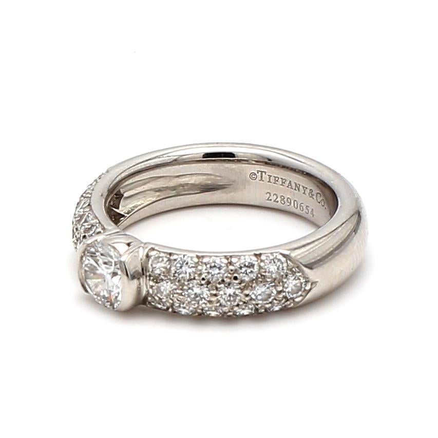 Anillo de compromiso de platino con diamantes H-VVS2 de 0,48 quilates Tiffany and Co. en venta 3