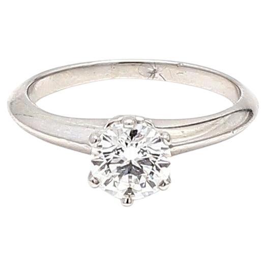 Verlobungsring aus Platin mit 0.72 Karat rundem Diamanten in Brillantform von Tiffany & Co