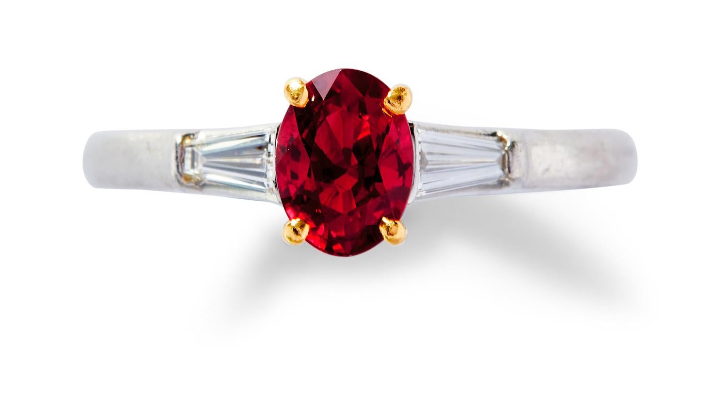 Tiffany and Co 1.08 Carat Ruby And 0.23 Carat Diamond Platinum Engagement Ring For Sale 5