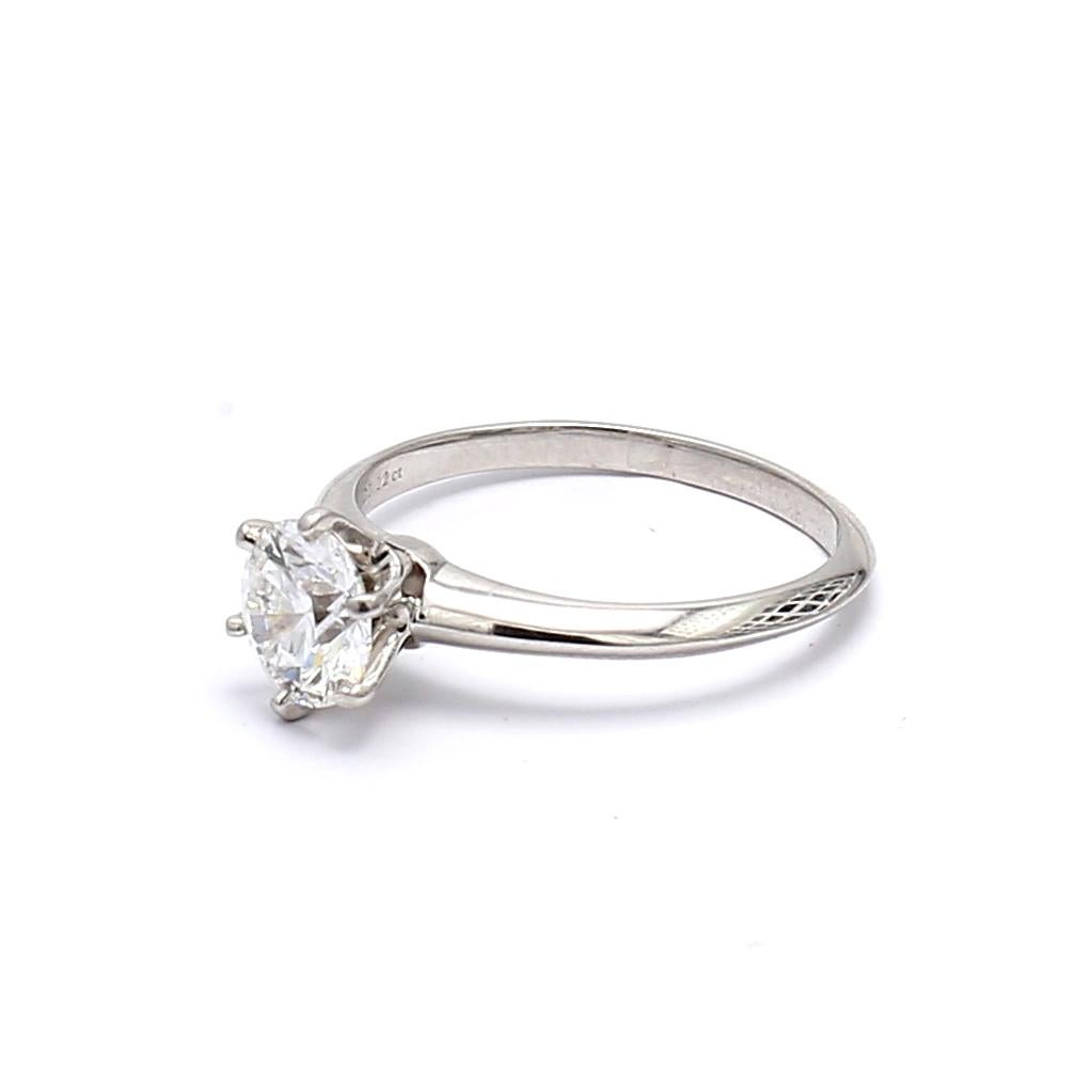 Anillo de compromiso de platino con diamante brillante redondo E-VS1 de 1,12 quilates de Tiffany & Co. en venta 4