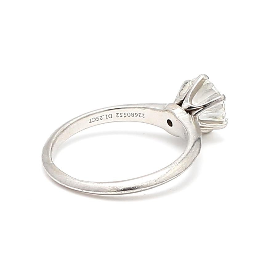 Women's Tiffany and Co 1.25 Carat Round Brilliant H-VS1 Platinum Engagement Ring For Sale