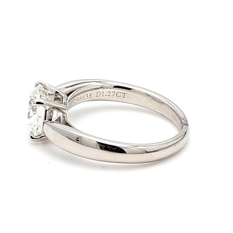 Tiffany and Co 1.27 Carat Round Brilliant Diamond Platinum Engagement Ring For Sale 3