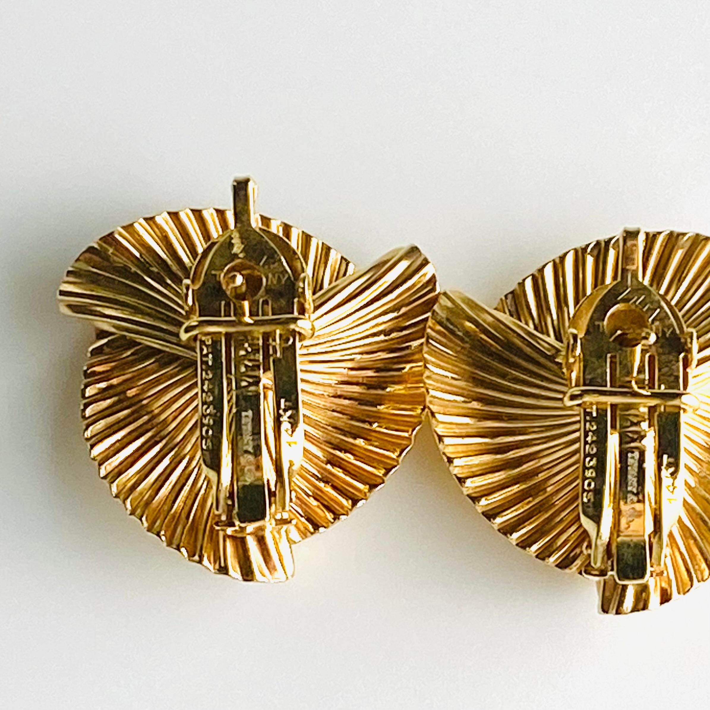 Tiffany and Co. 14K Yellow Gold Fan Pinwheel Omega Back Designer Earrings For Sale 1