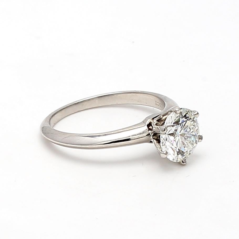 Brilliant Cut Tiffany and Co 1.58 Carat Round Brilliant Diamond Platinum Engagement Ring For Sale