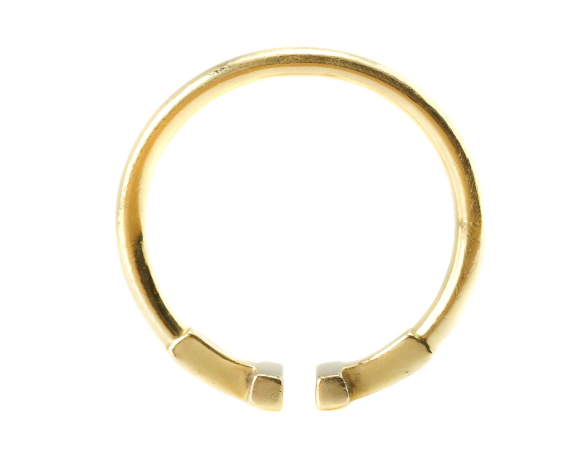 Tiffany & Co. 18 Karat Yellow Gold T Ring In Good Condition For Sale In Atlanta, GA