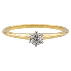 Tiffany & Co. 18K Gold Platinum Round Diamond Engagement Ring .25Ct FVVS2