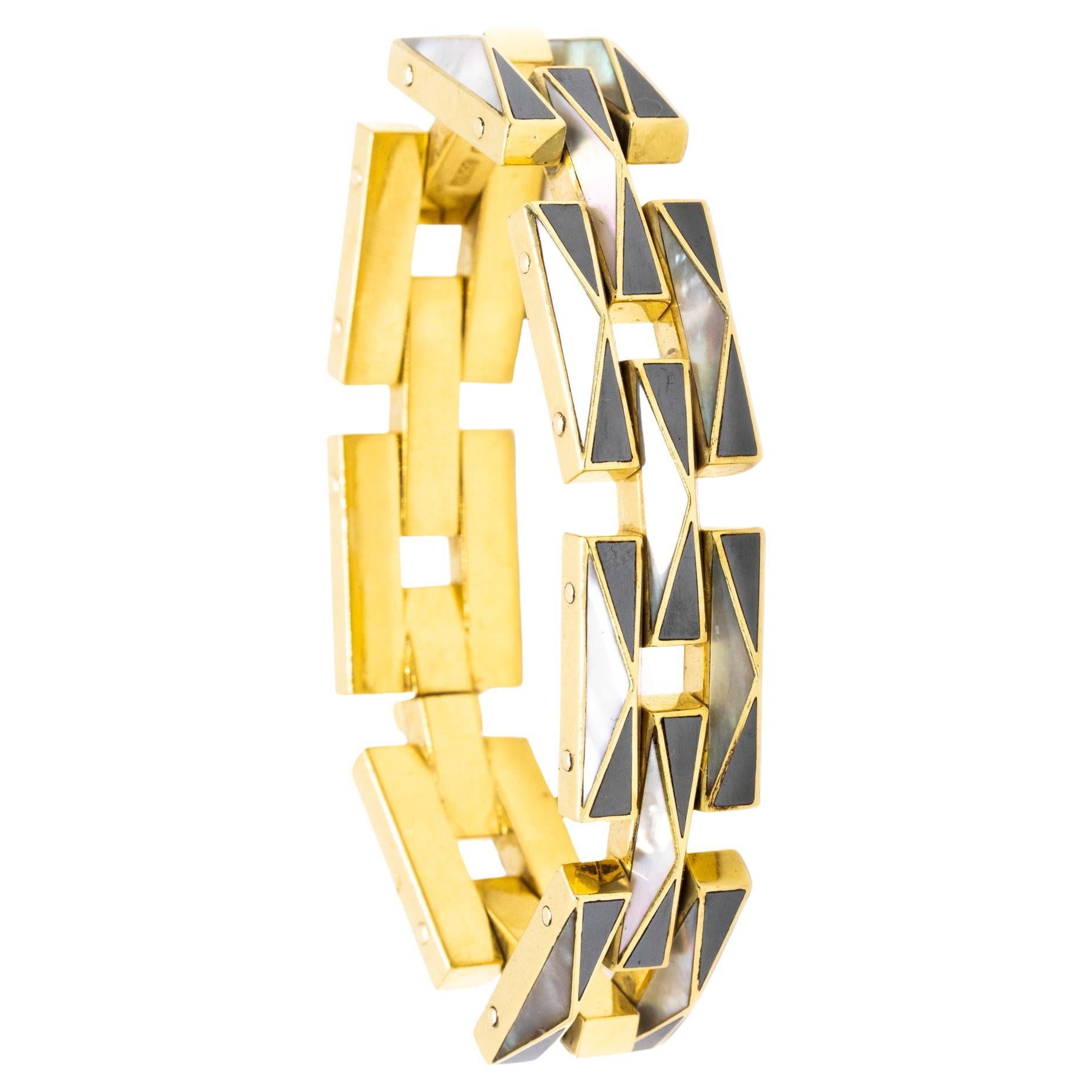 Tiffany And Co. 1982 Angela Cummings Geometric Bracelet 18Kt Gold Inlaid Carving For Sale