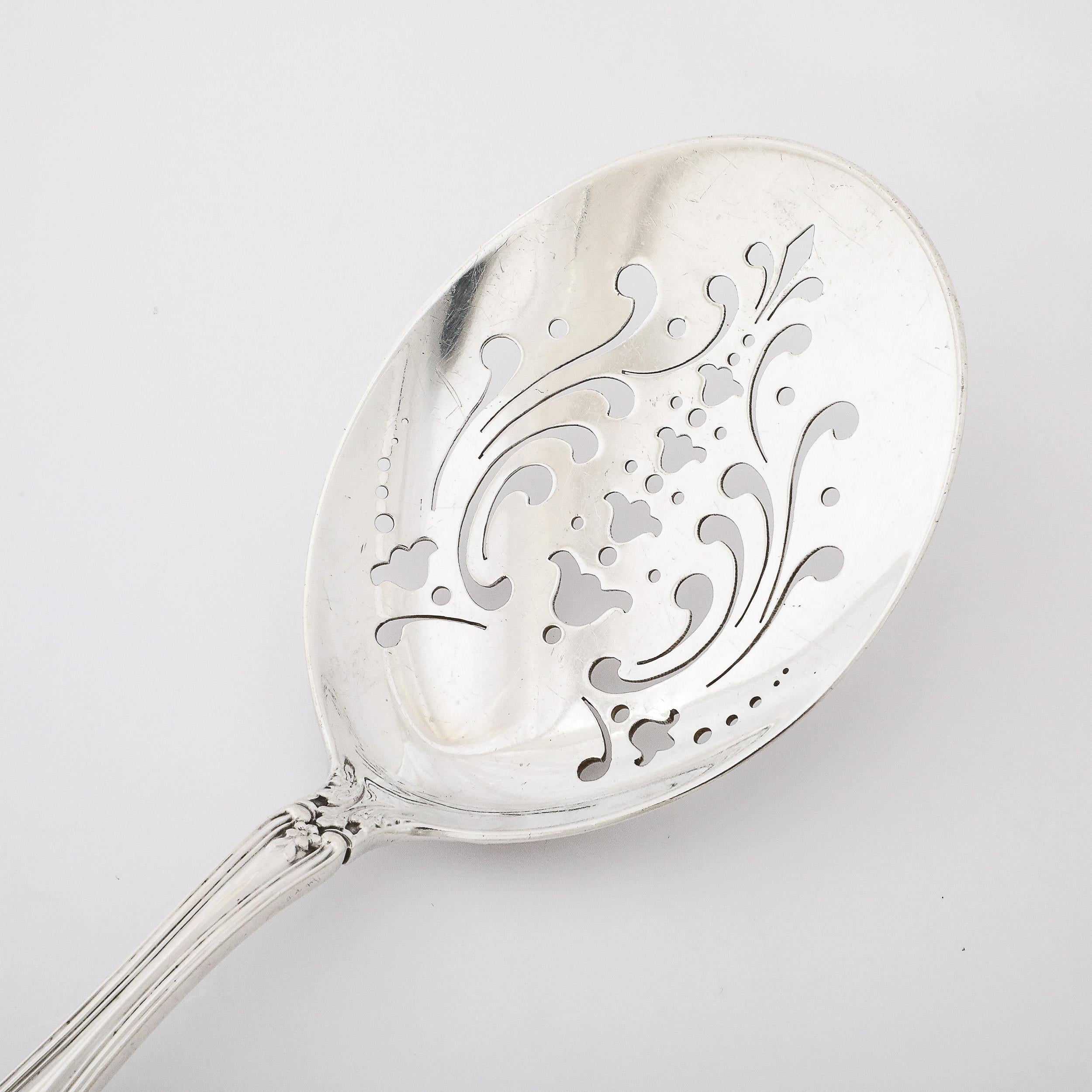 Tiffany and Co. 19th Century Sterling Scalloped Floral Pierced Serving Spoon  For Sale 6
