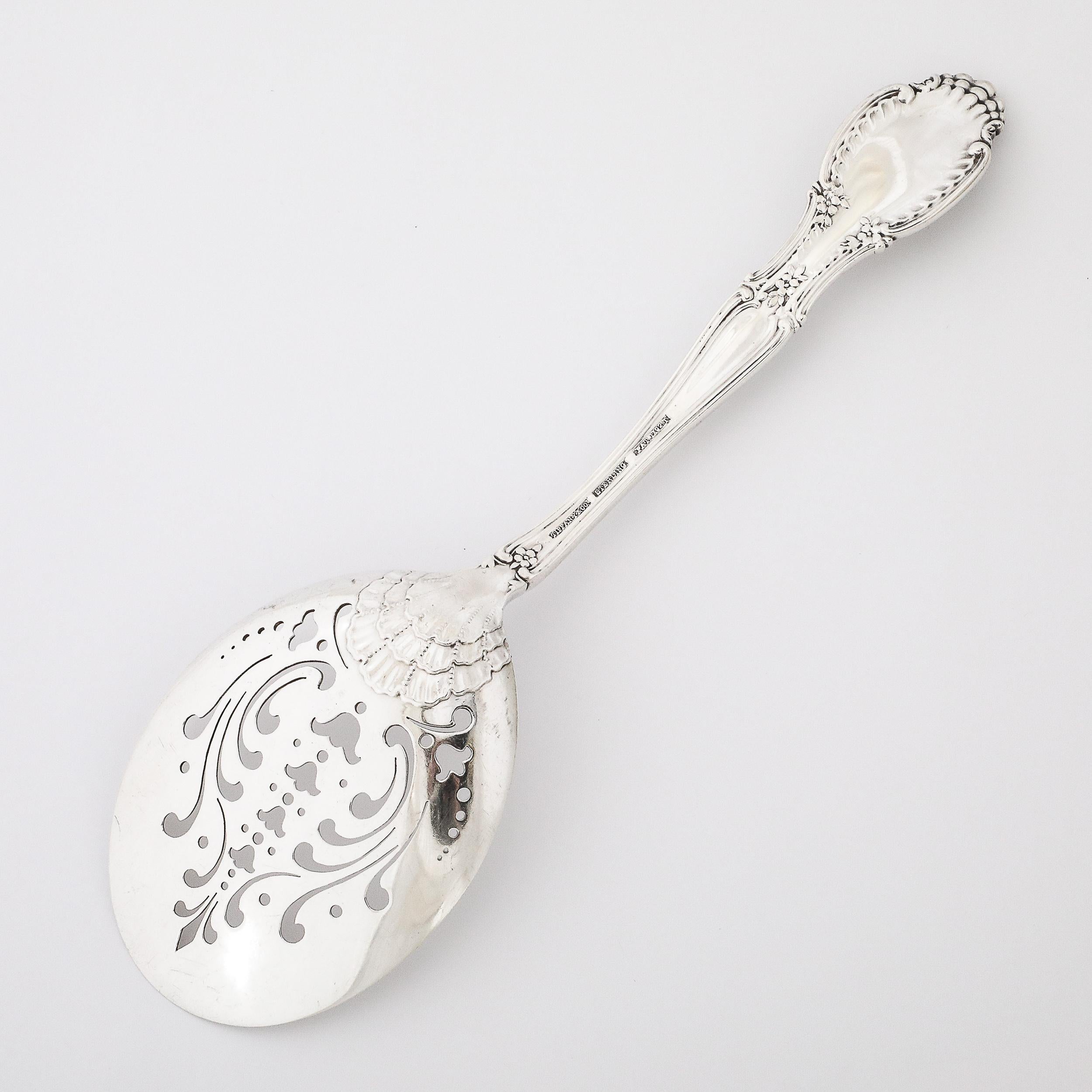 Tiffany and Co. 19th Century Sterling Scalloped Floral Pierced Serving Spoon  In Excellent Condition For Sale In New York, NY