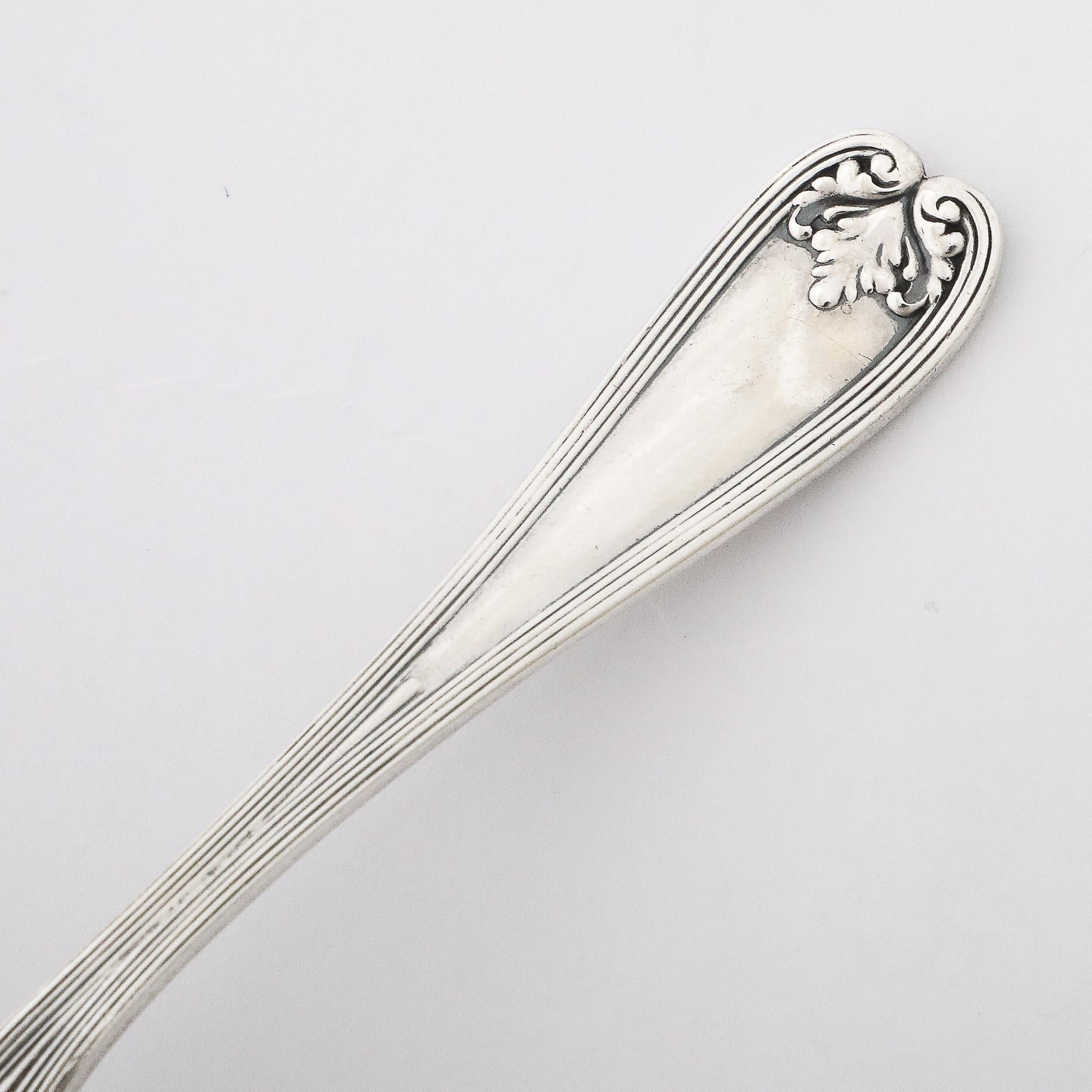 Tiffany and Co. 19th Century Sterling Silver Food Pusher in Pattern IX95 T In Excellent Condition In New York, NY