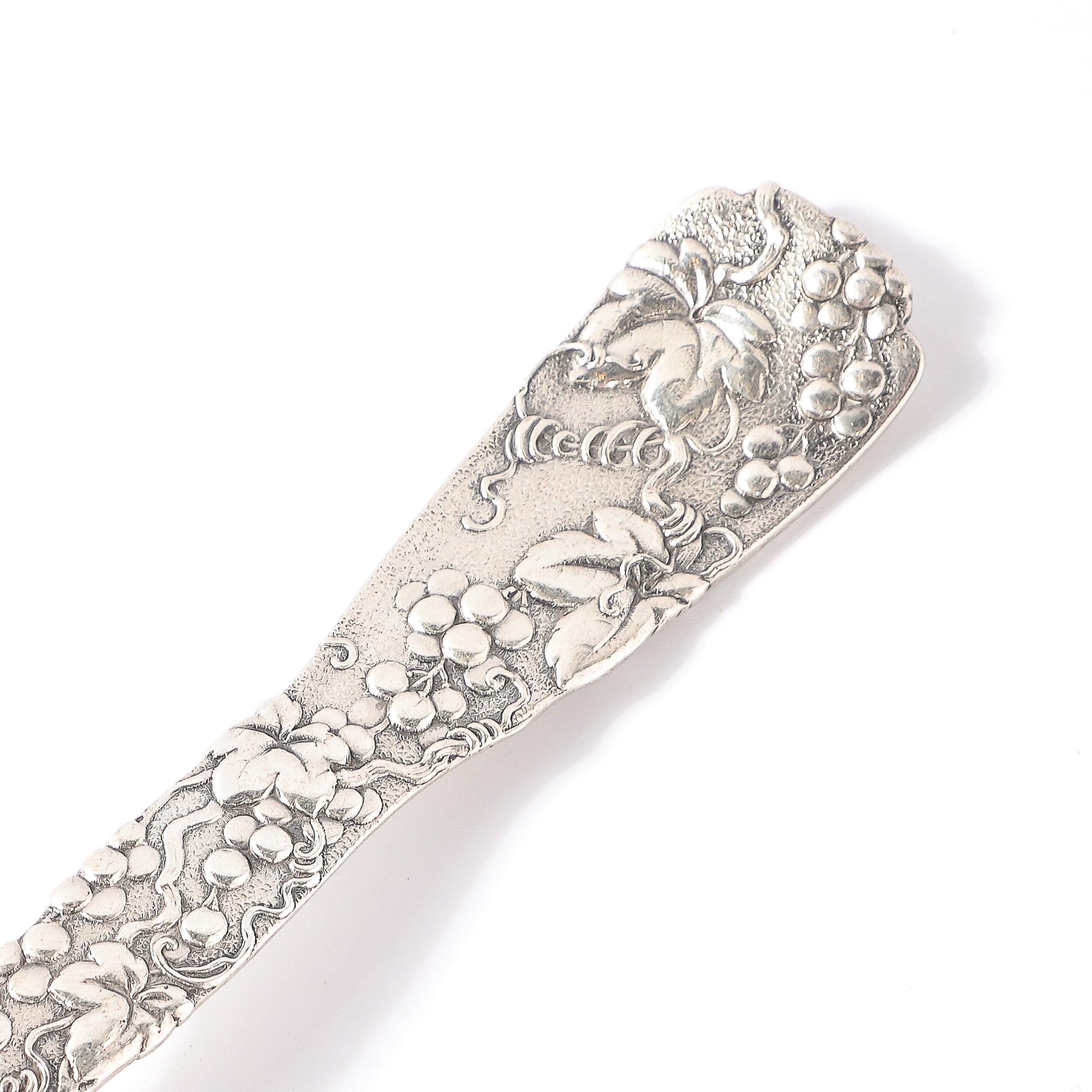 Tiffany & Co. 19. Jahrhundert Sterling Silber Servierlöffel in 