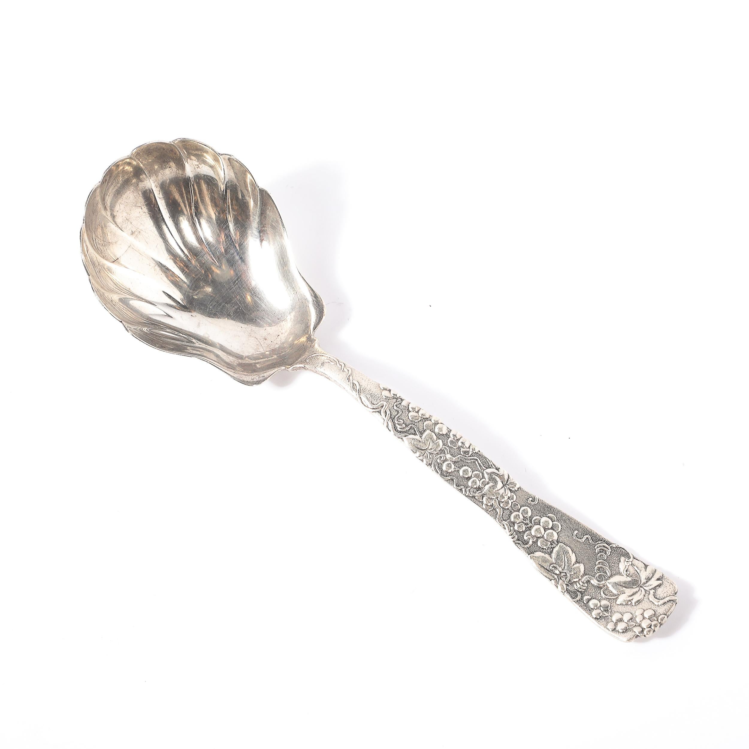 Tiffany & Co. 19. Jahrhundert Sterling Silber Servierlöffel in 