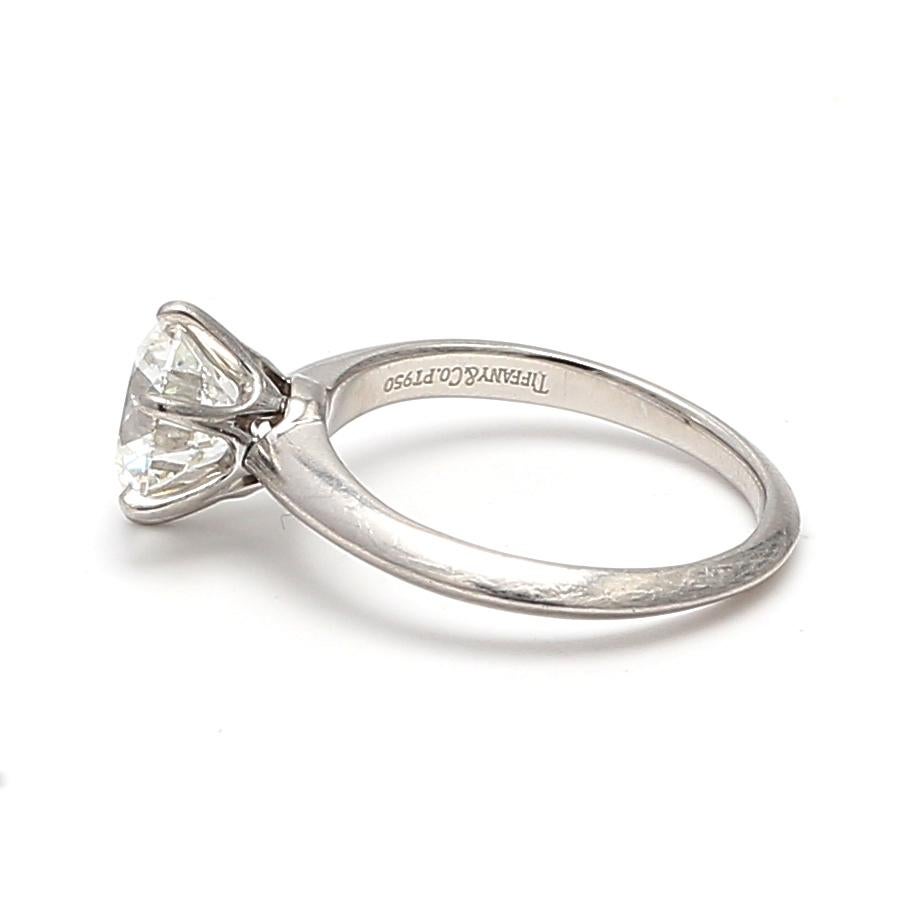 Tiffany and Co 2.01 Carat Round Brilliant Shape Diamond Platinum Engagement Ring For Sale 3