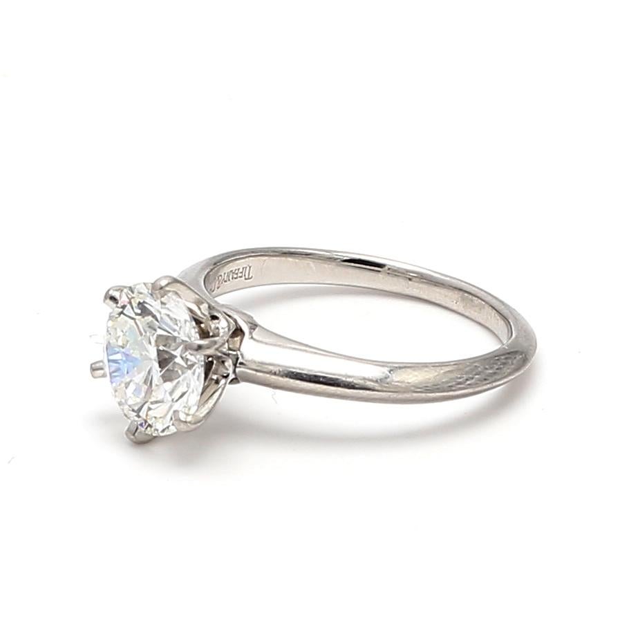 Tiffany and Co 2.01 Carat Round Brilliant Shape Diamond Platinum Engagement Ring For Sale 4