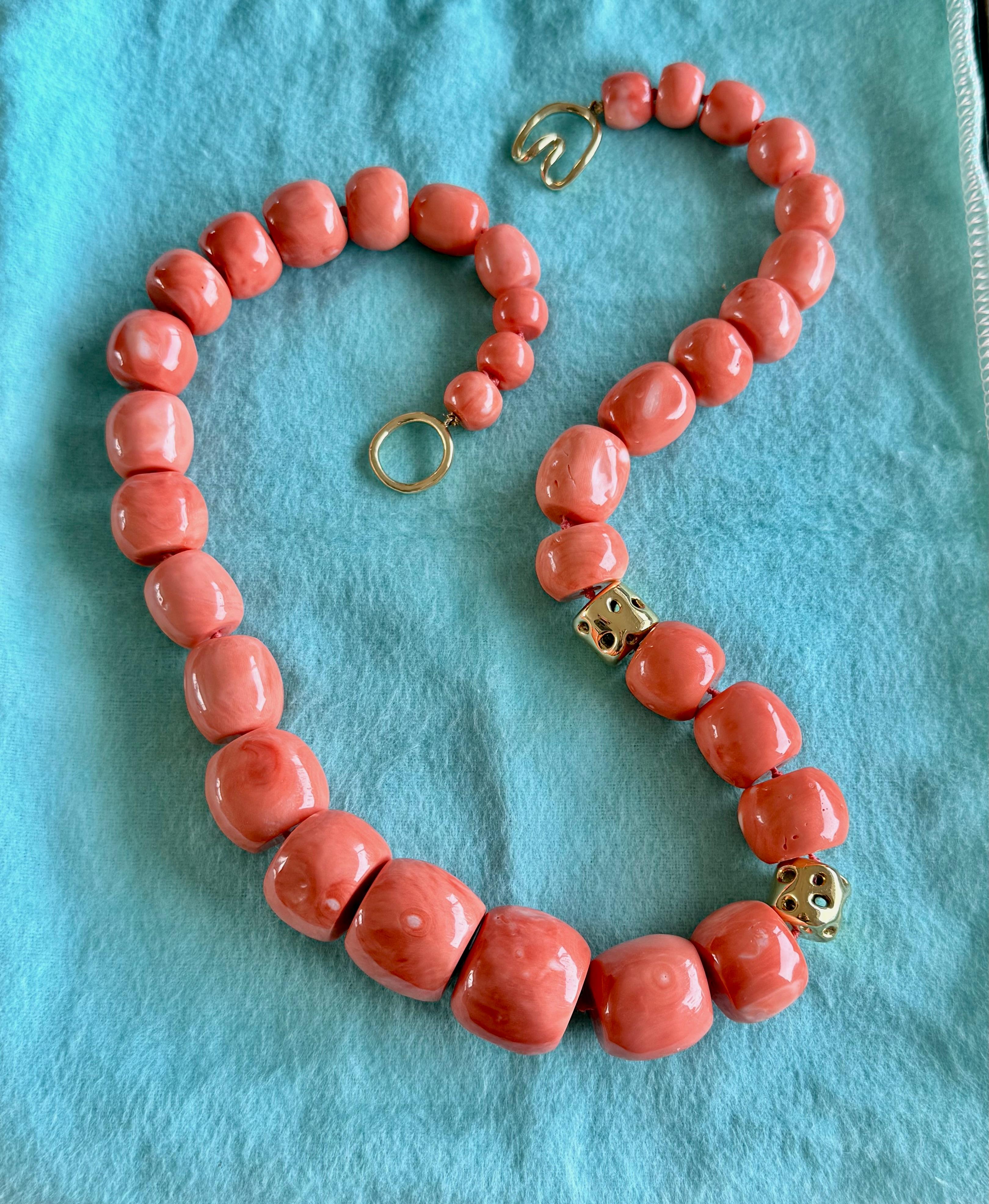 Tiffany and Co Angela Cummings Large Coral Necklace 18k In Good Condition For Sale In Beverly Hills, CA