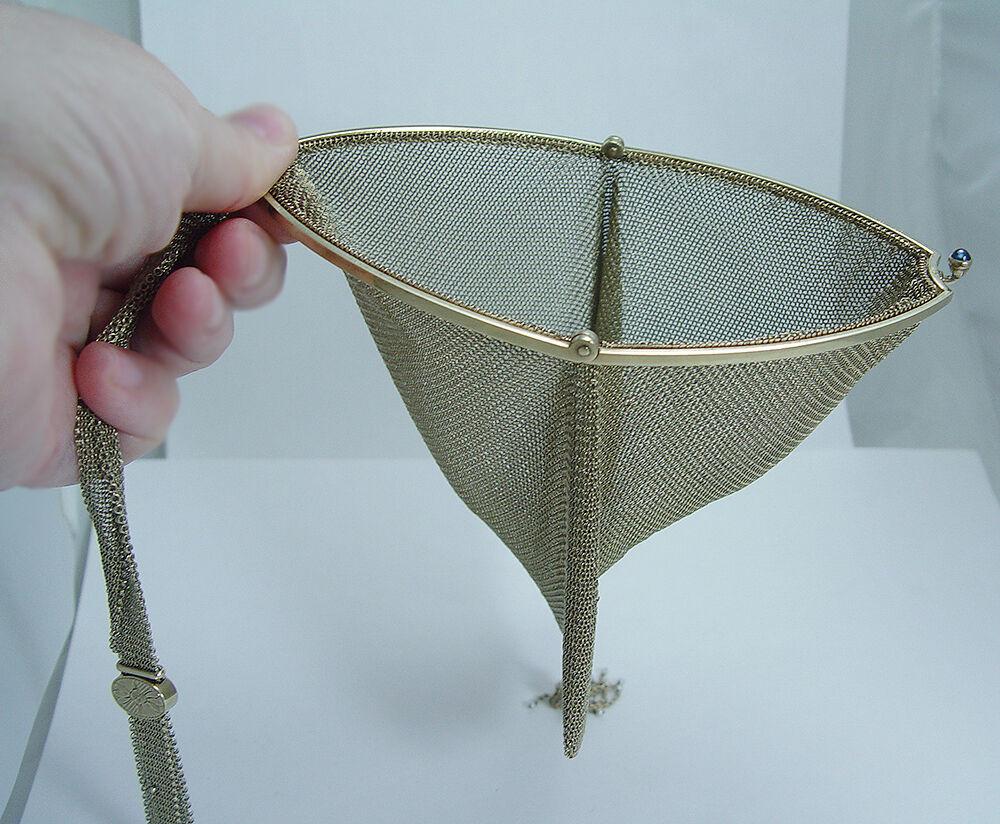 Tiffany and Co Art Deco Purse Gold Mesh Sapphire 14K Gold For Sale 2