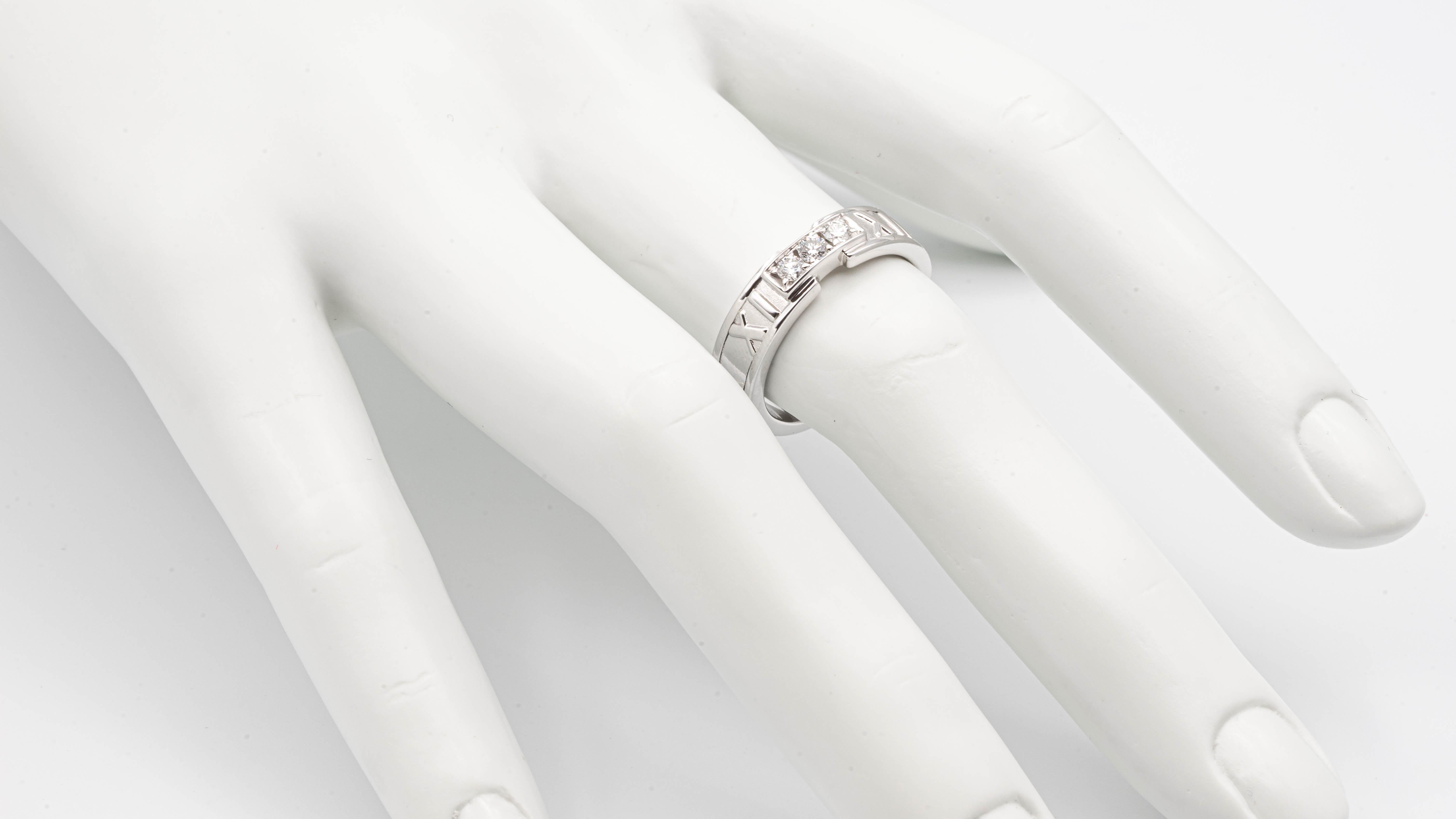 Round Cut Tiffany & Co. Atlas 3-Diamond Ring in 18 Karat White Gold