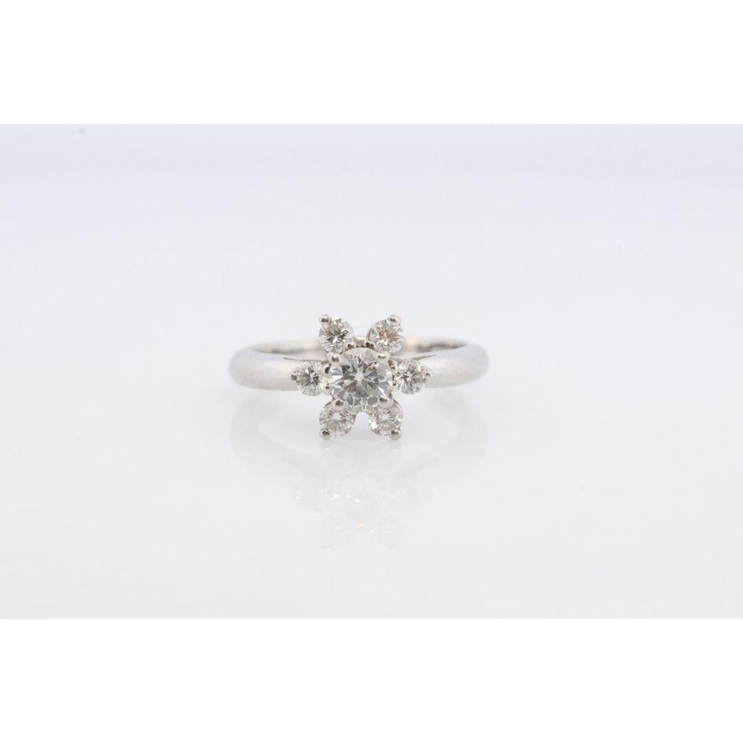 Tiffany and Co. Diamond Ring. Platinum Flower Diamond Band. Tiffany and Company In Good Condition For Sale In Port Charlotte, FL