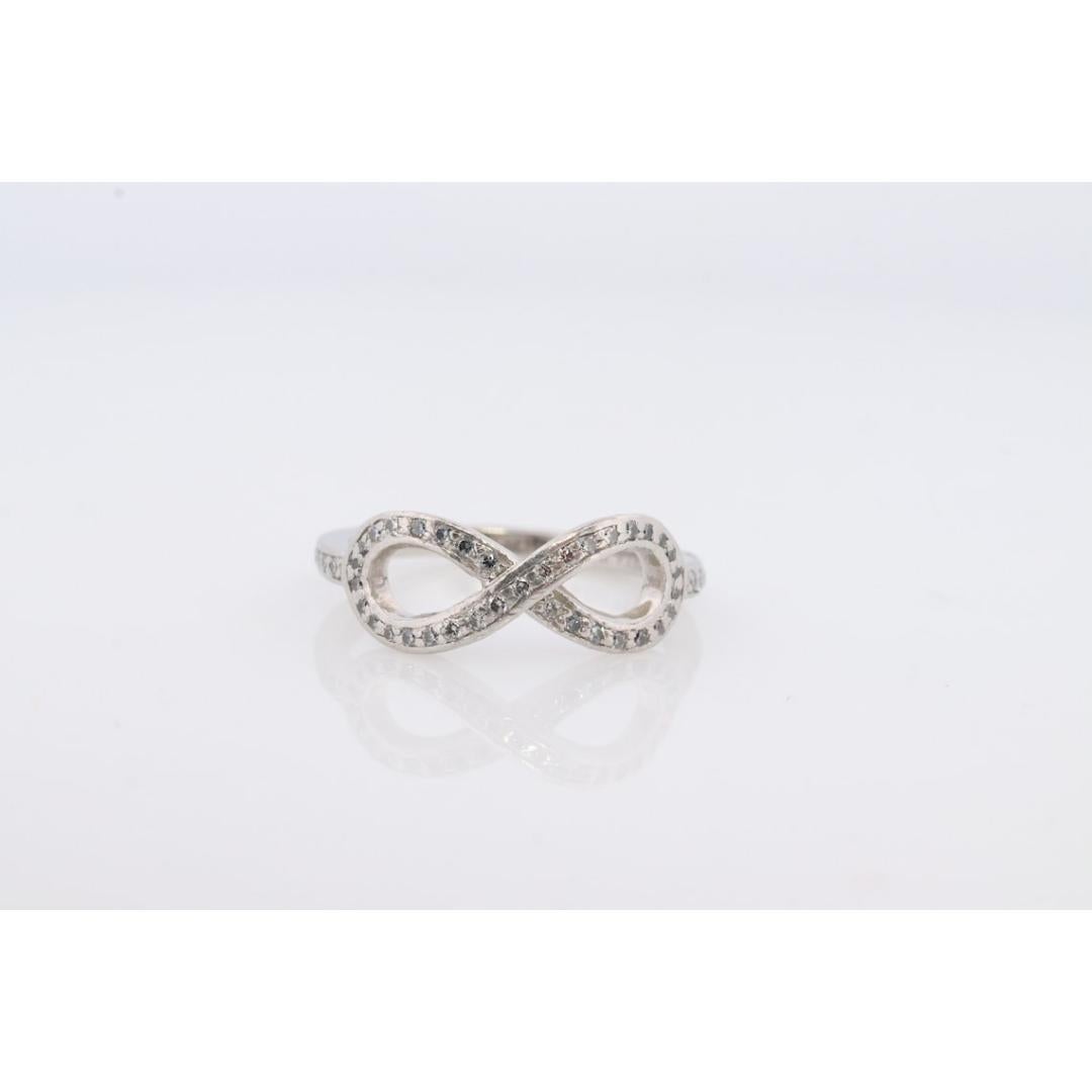 Tiffany and Co. Diamond Ring. Platinum Infinity Diamond Band. Infinity Loop For Sale 1