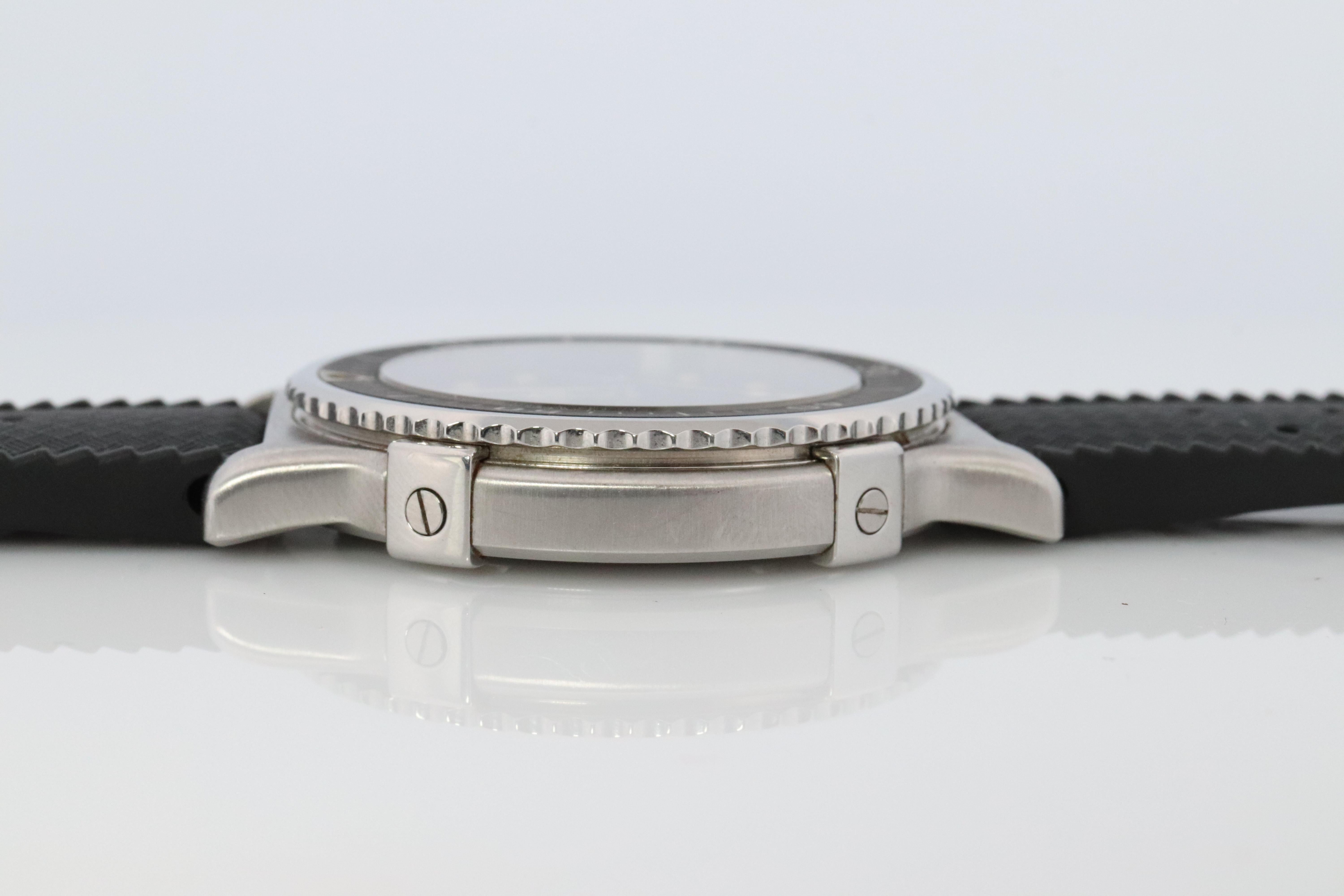 Women's Tiffany and Co Diver Watch. SS Tiffany Co Mens M0711 40mm Watch For Sale