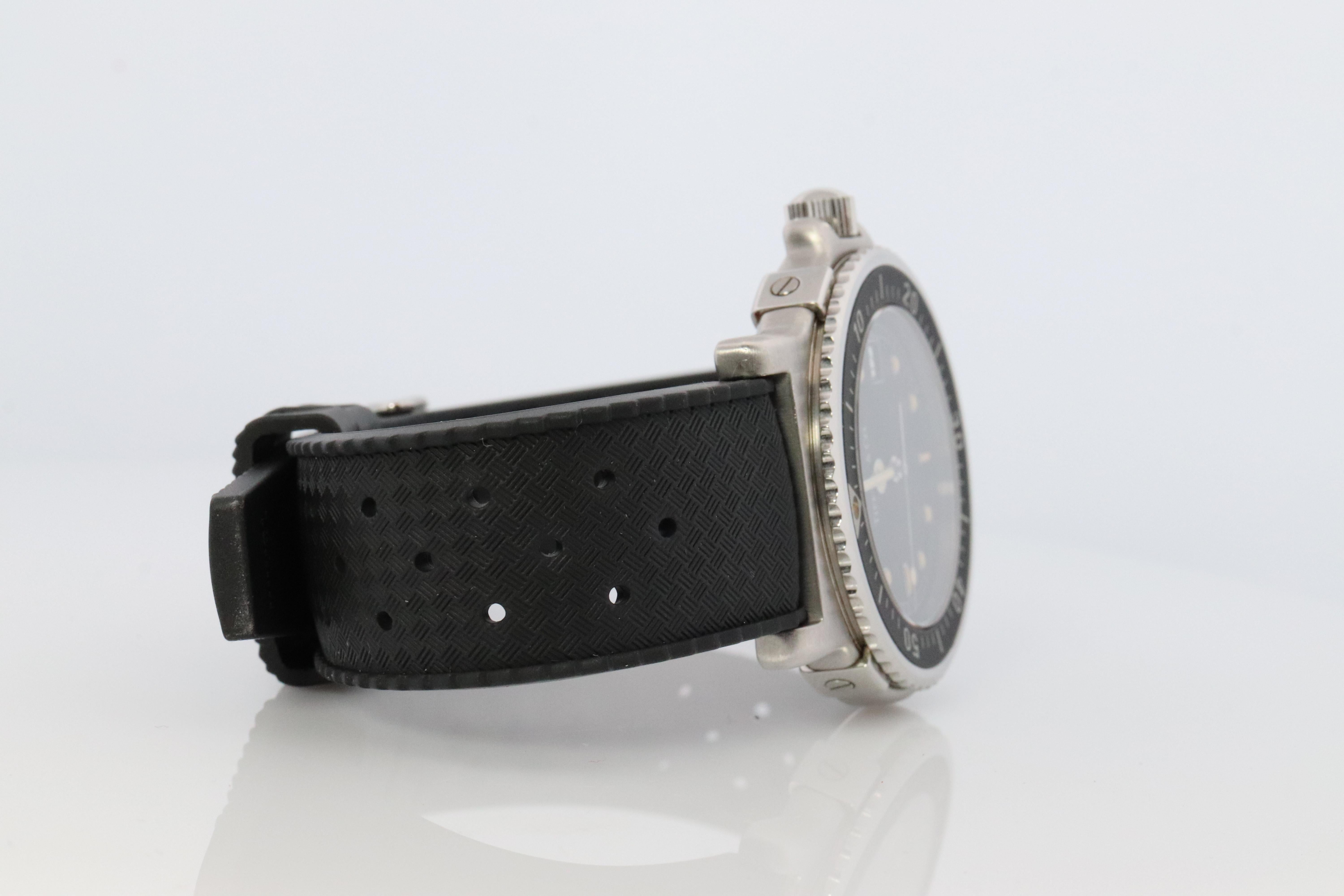 Tiffany and Co Diver Watch. SS Tiffany Co Mens M0711 40mm Watch For Sale 4