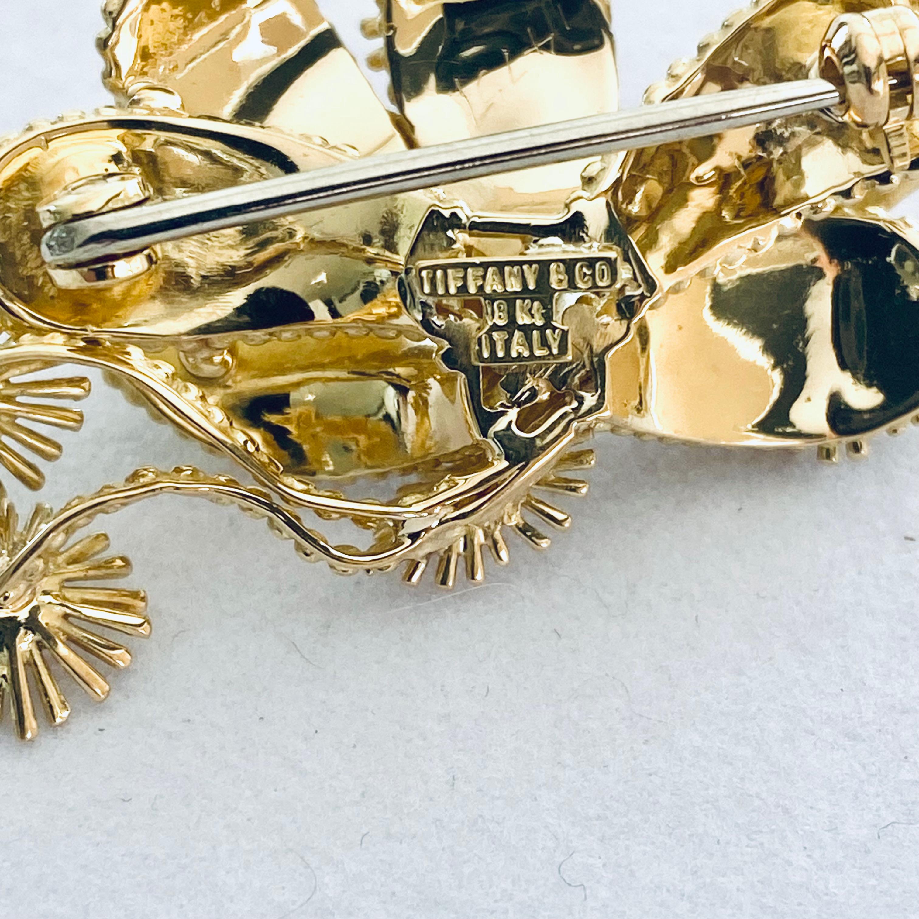 Achtzehn Karat Gold Saphir- und Diamant-Blumenbrosche von Tiffany und Co., 1,75 Zoll  1