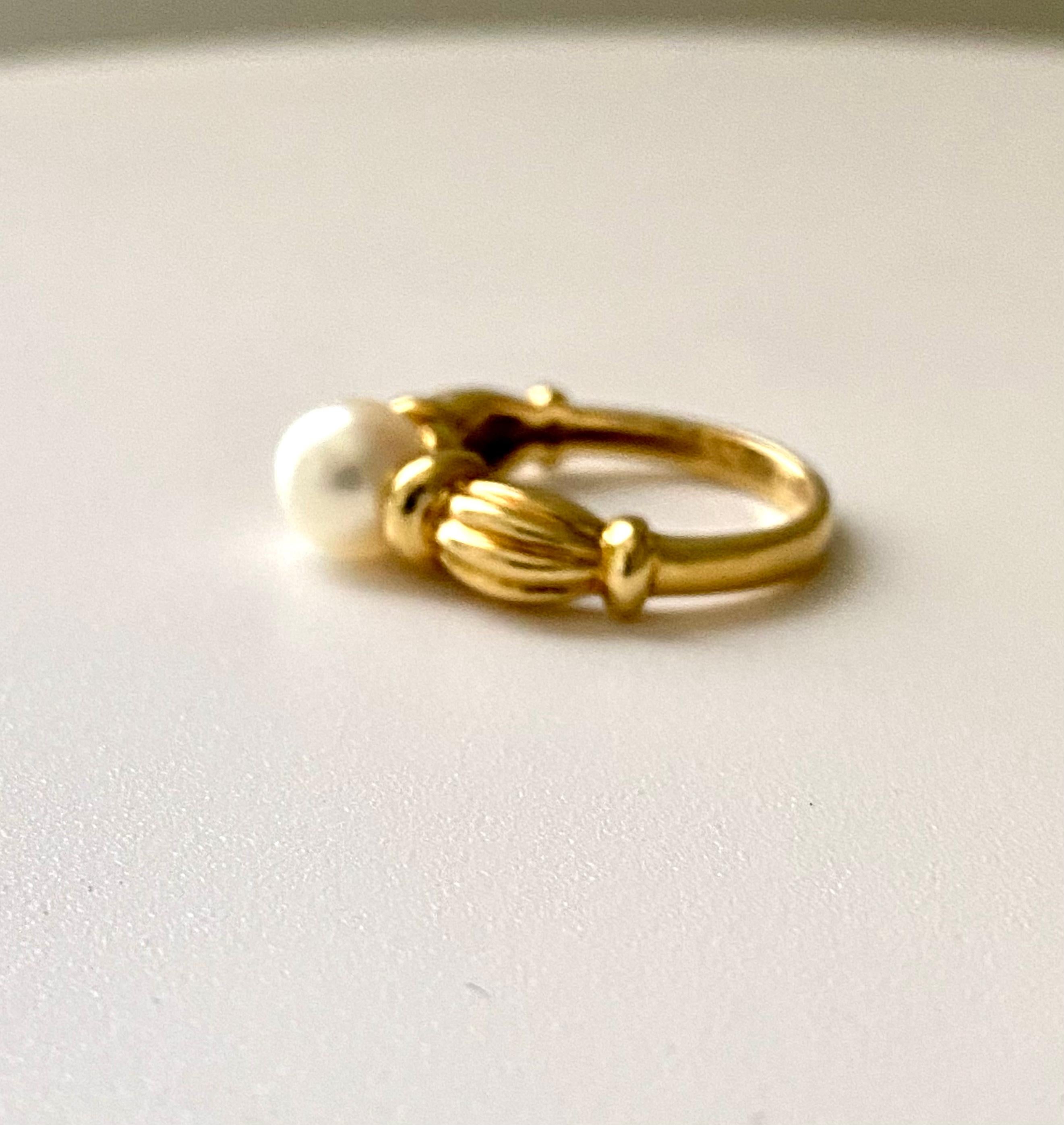 Tiffany and Co Eighteen Karat Yellow Gold Pearl Ring 3