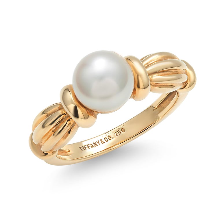 Round Cut Tiffany and Co Eighteen Karat Yellow Gold Pearl Ring For Sale