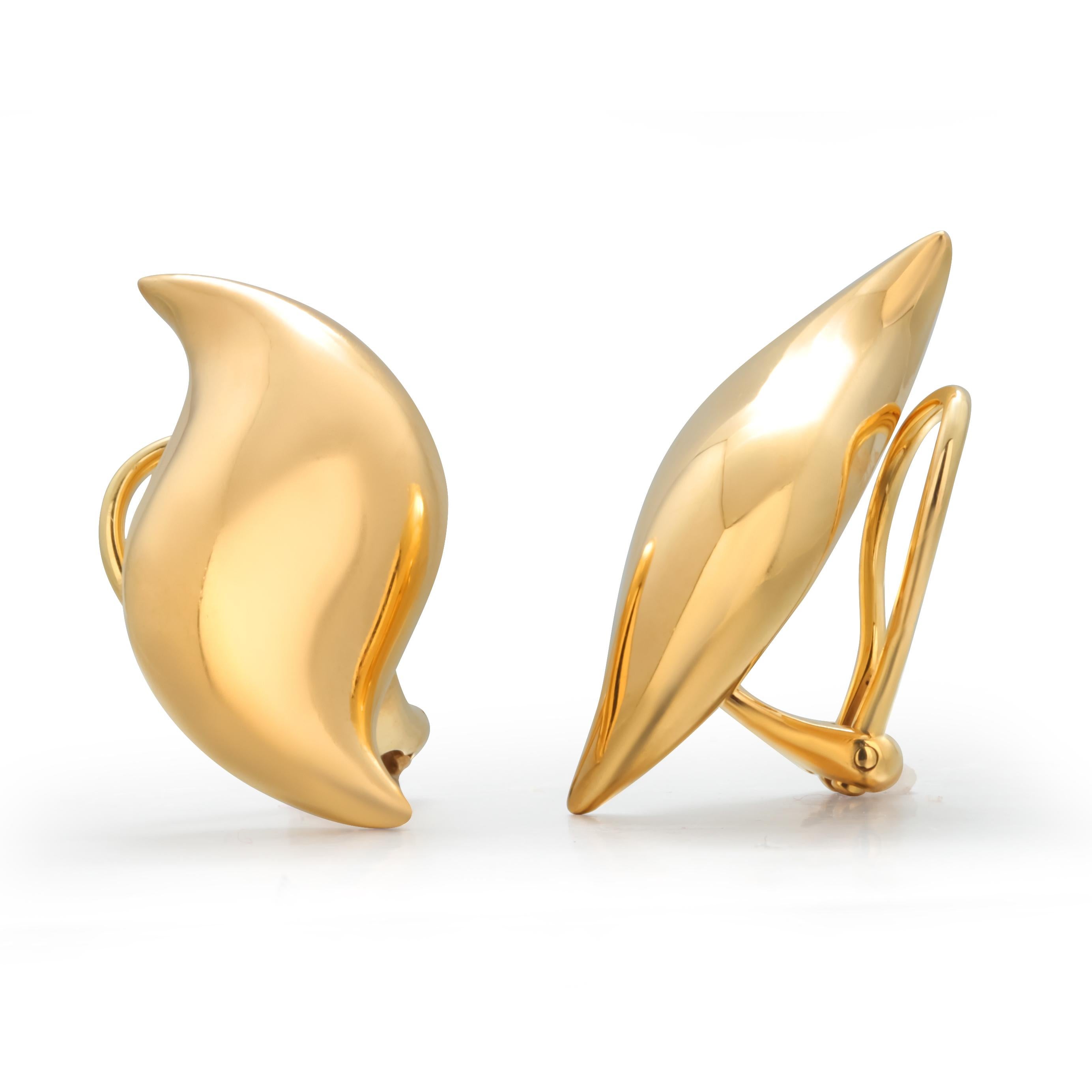 Tiffany and Co Elsa Peretti 1.5 Inch Long Earrings 18K Karat Yellow Gold For Sale 7
