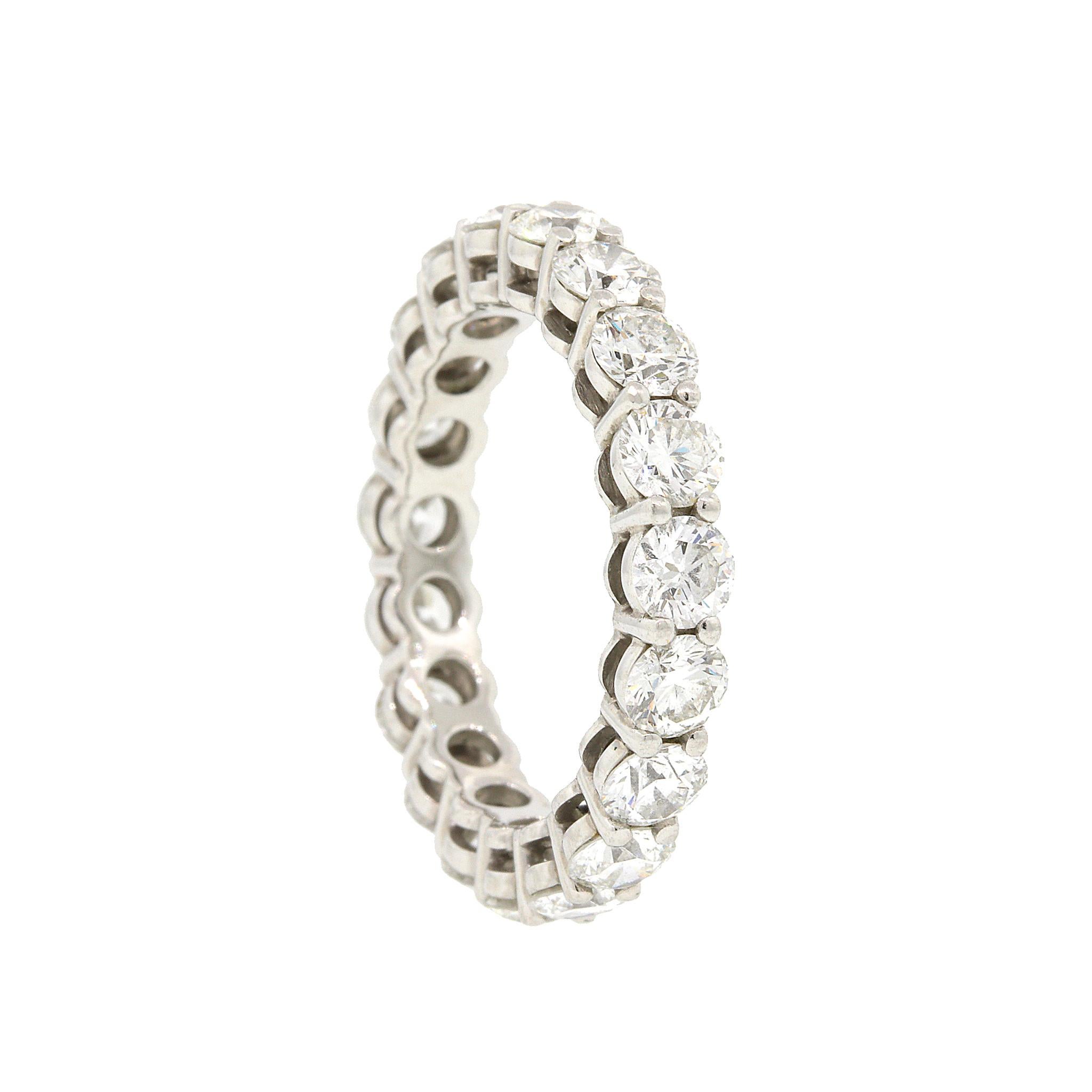 Tiffany und Co. Ewiger Diamant-Eternity-Ring im Zustand „Hervorragend“ in New York, NY