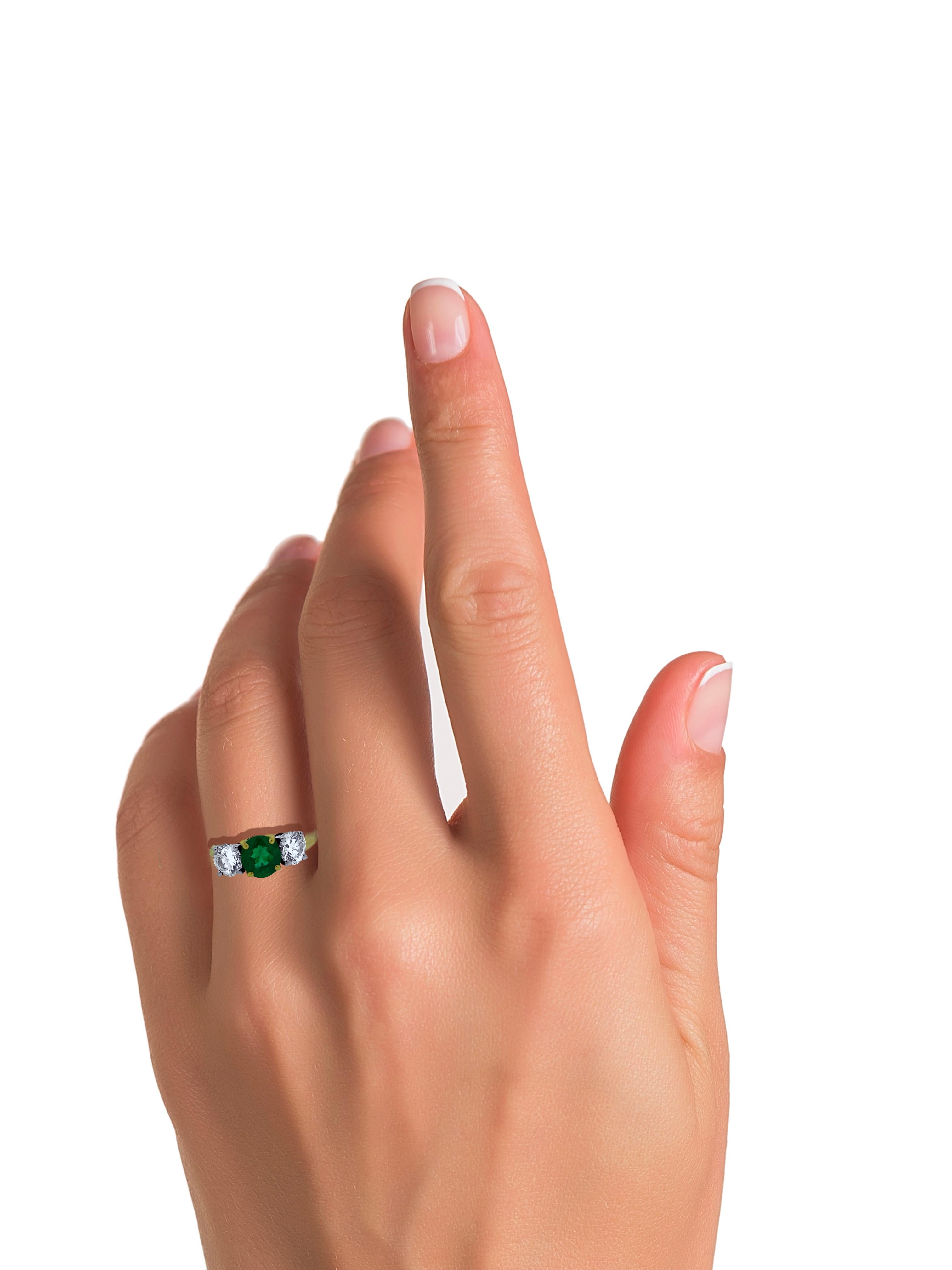 Tiffany und Co. Ring mit Smaragd und Diamant mit drei Steinen im Zustand „Hervorragend“ im Angebot in Aliso Viejo, CA