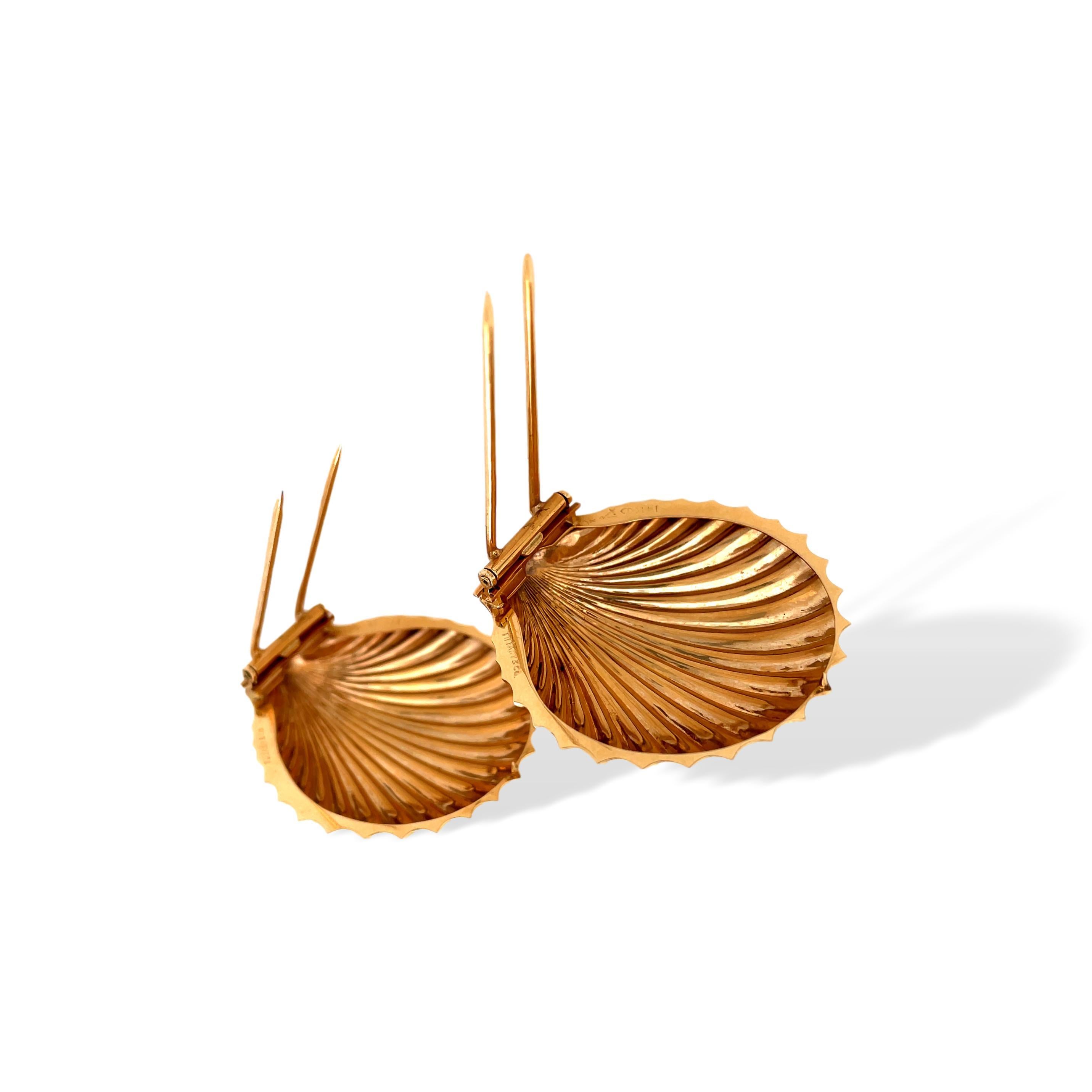Tiffany & Co. Gold Shell Double Clip Pins, c1950 For Sale 1