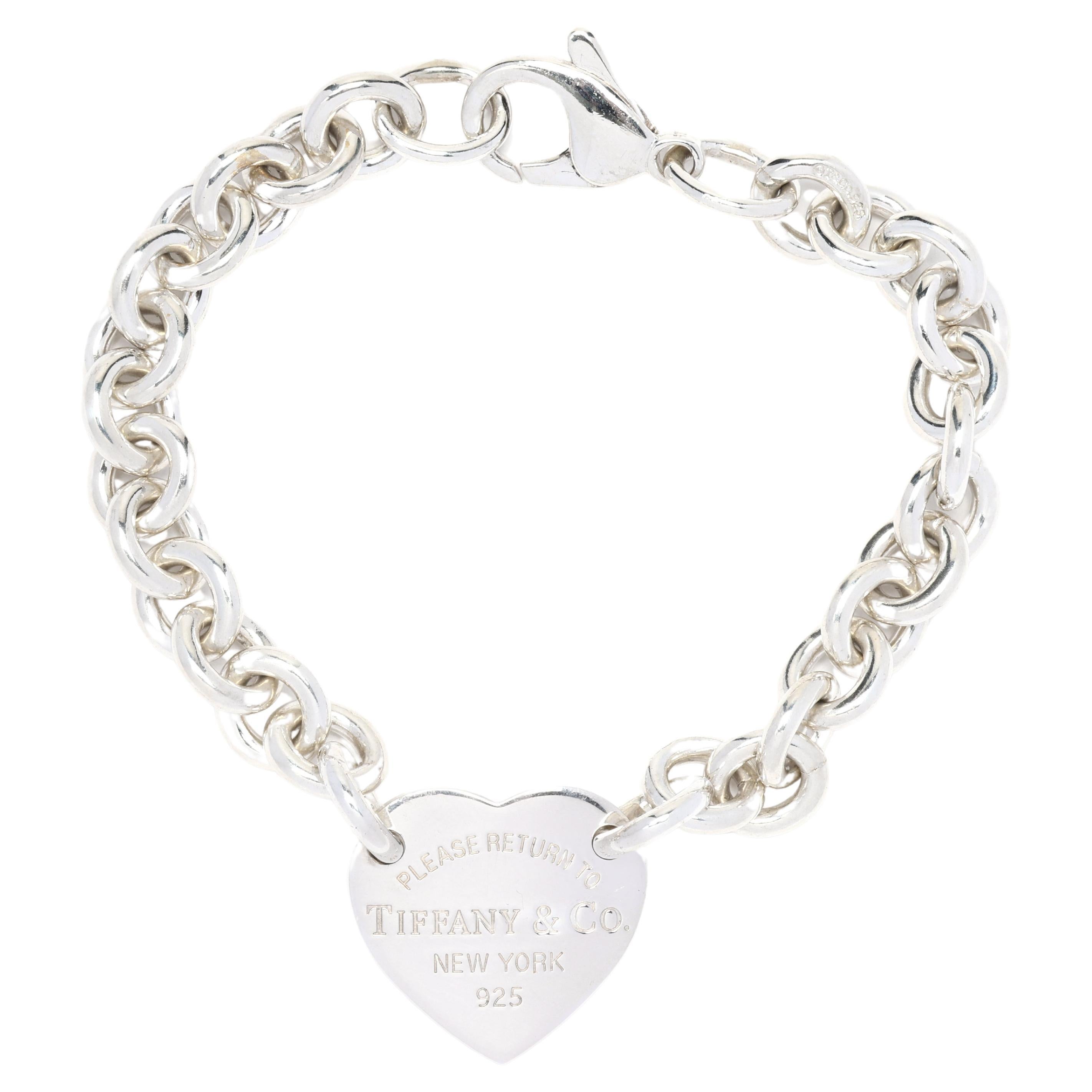 Tiffany and Co Heart Chain Bracelet, Sterling Silver, Length 7 Inches, Designer For Sale