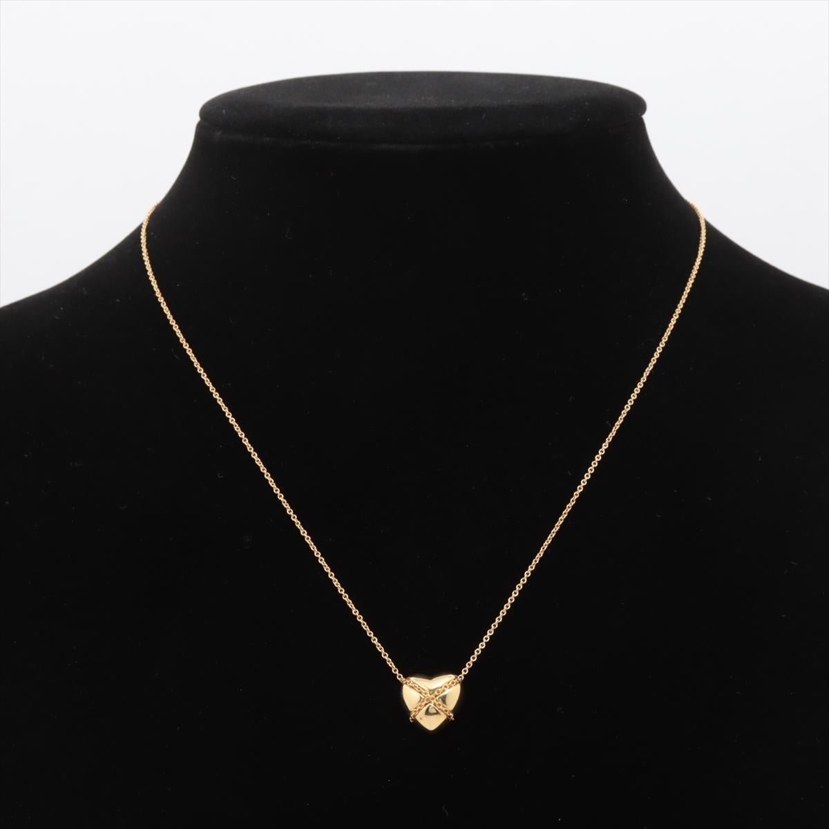 Genuine Tiffany and Co.
Elsa Peretti Solid Hold Puffed Heart Pendant

Minor signs of wear.

Details
12mm by 12mm Heart Pendant
18in Necklace length
5.4grams total