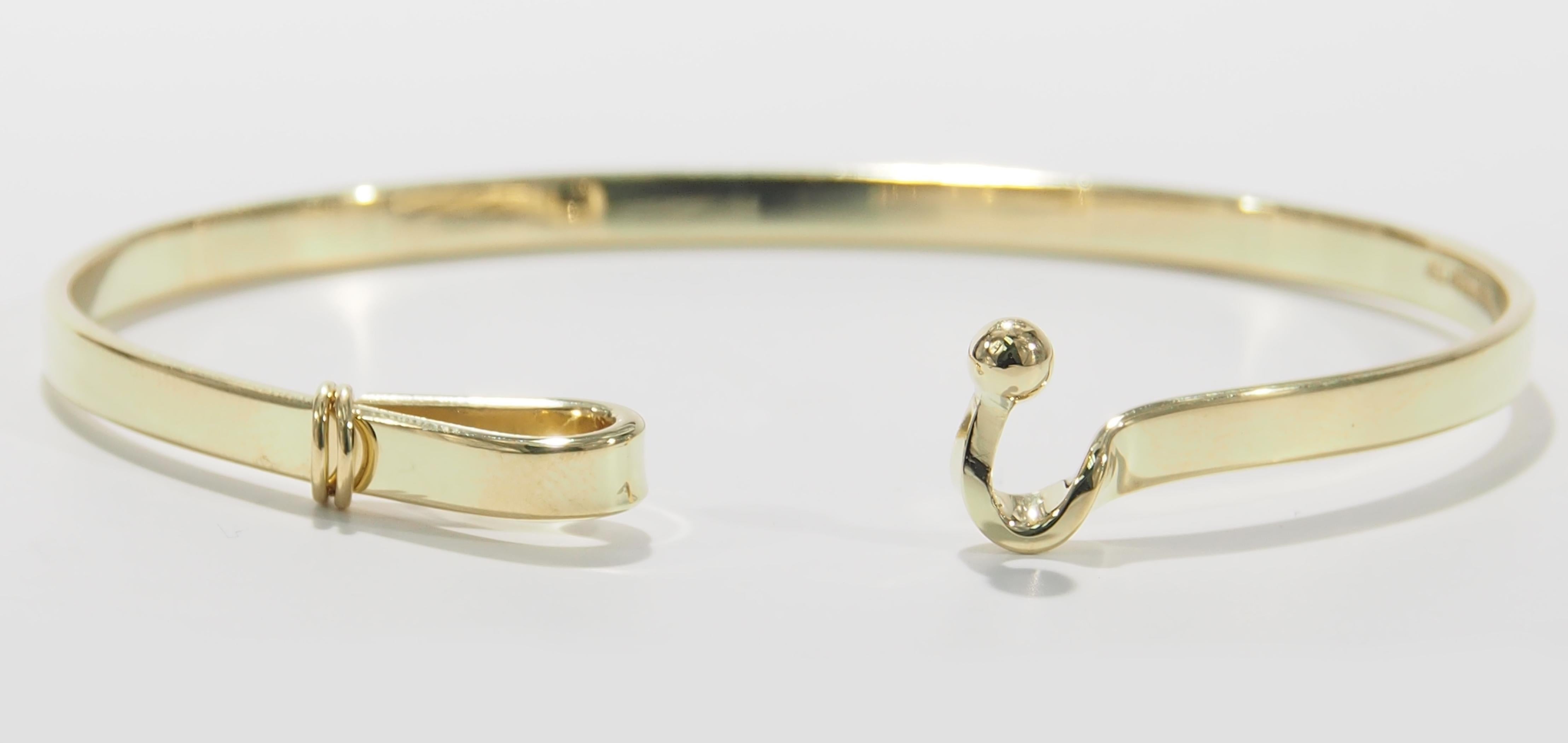 From the Iconic Jewelry Designer, Tiffany & Company is their 18K Yellow Gold 