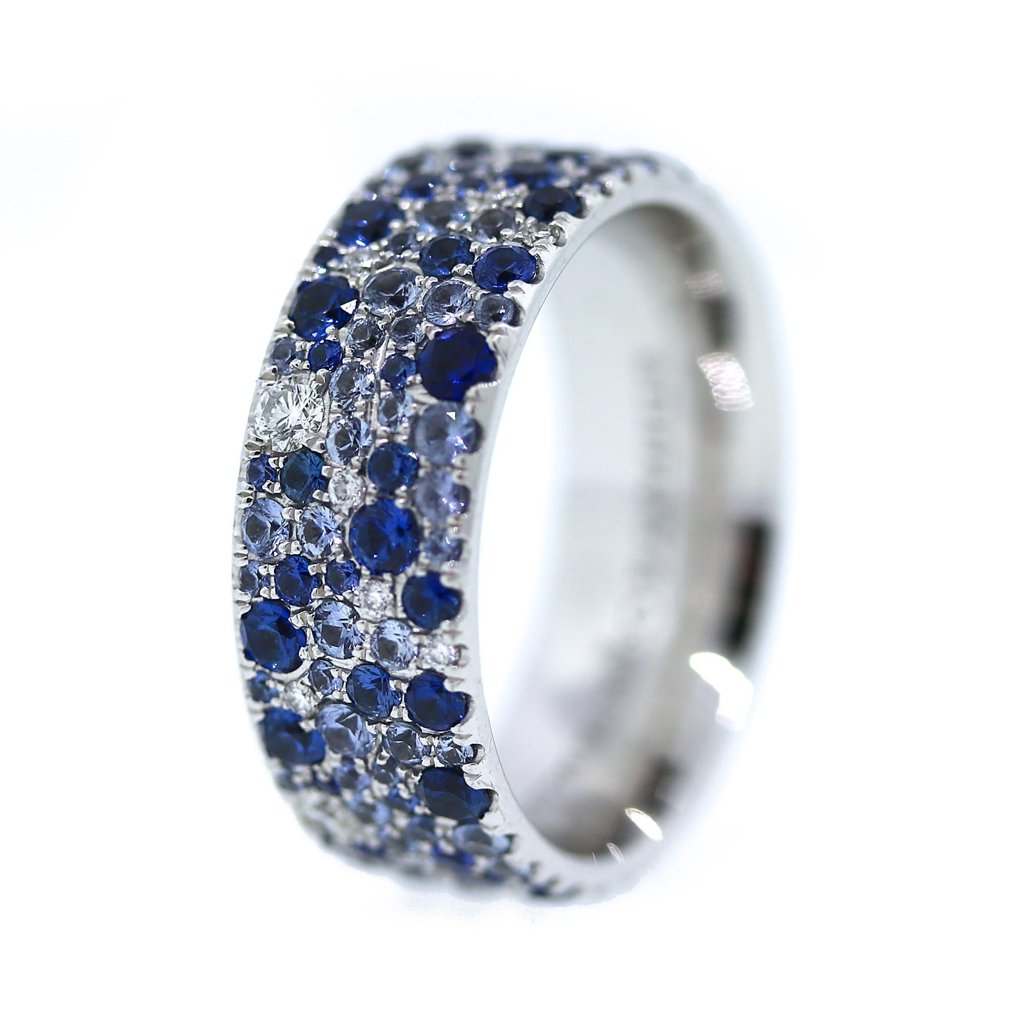 Tiffany and Co. Metro Collection Ring with Blue Sapphires & Diamonds In Good Condition For Sale In New York, NY