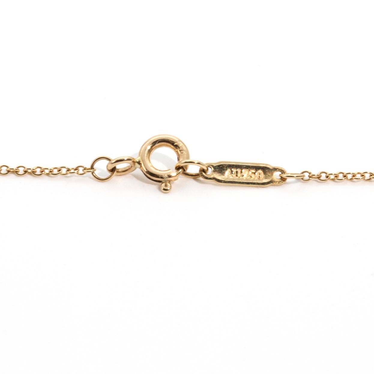 Tiffany & Co. Notes Heart Pendant and Tiffany Chain in 18 Carat Yellow Gold 1