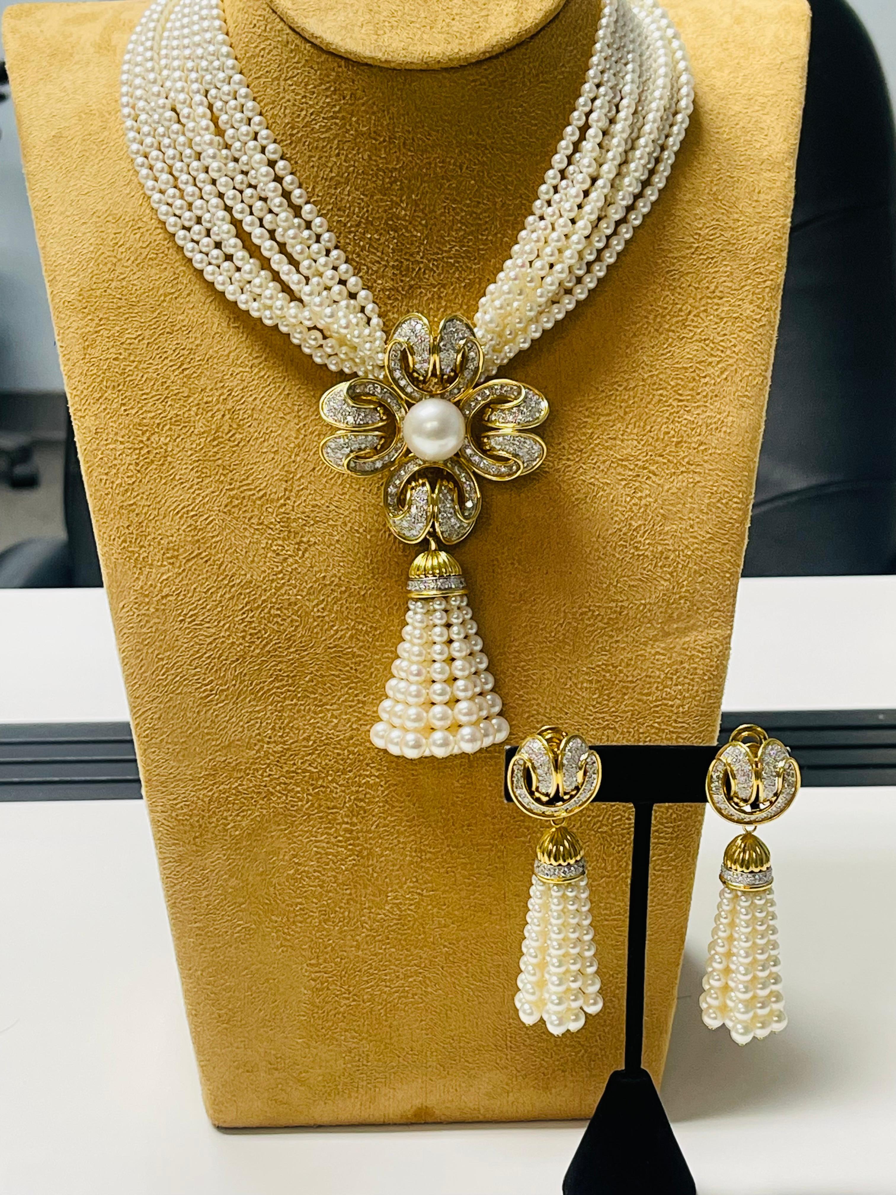 Tiffany and Co Pearl and Diamond necklace/Brooch With Earrings. For Sale 8