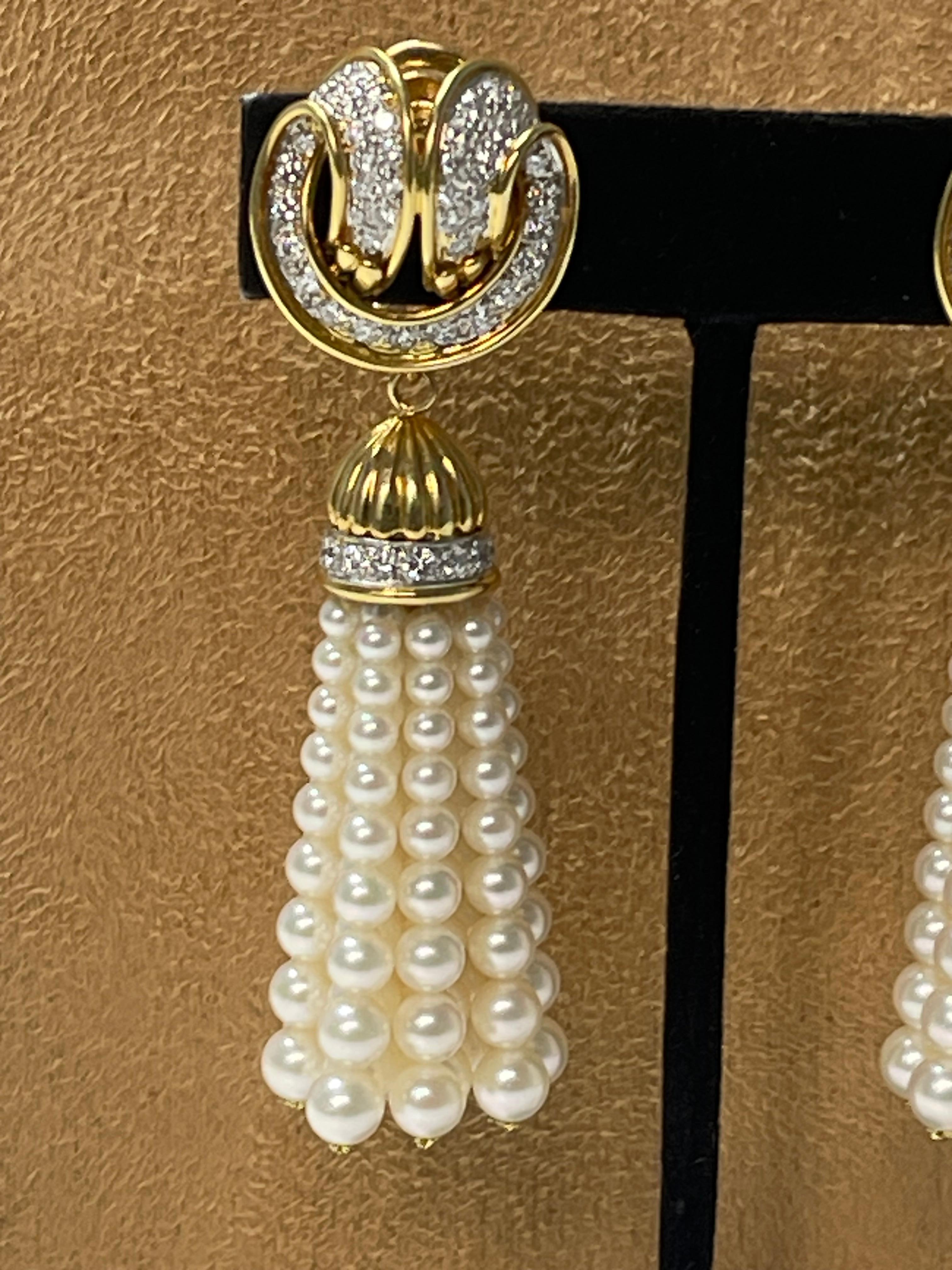 Tiffany and Co Pearl and Diamond necklace/Brooch With Earrings. For Sale 3